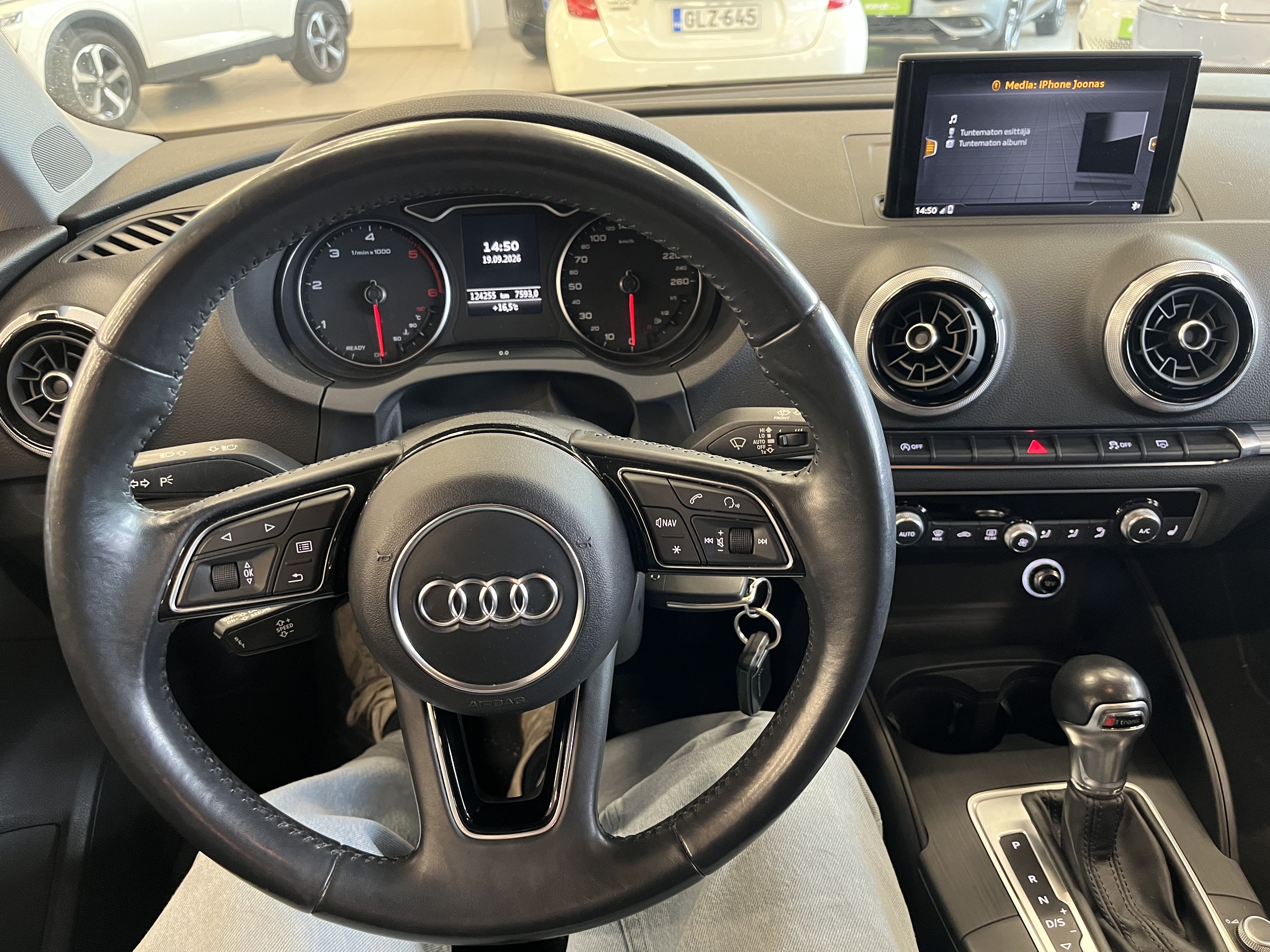 Audi A3 2018, kuva 7/7