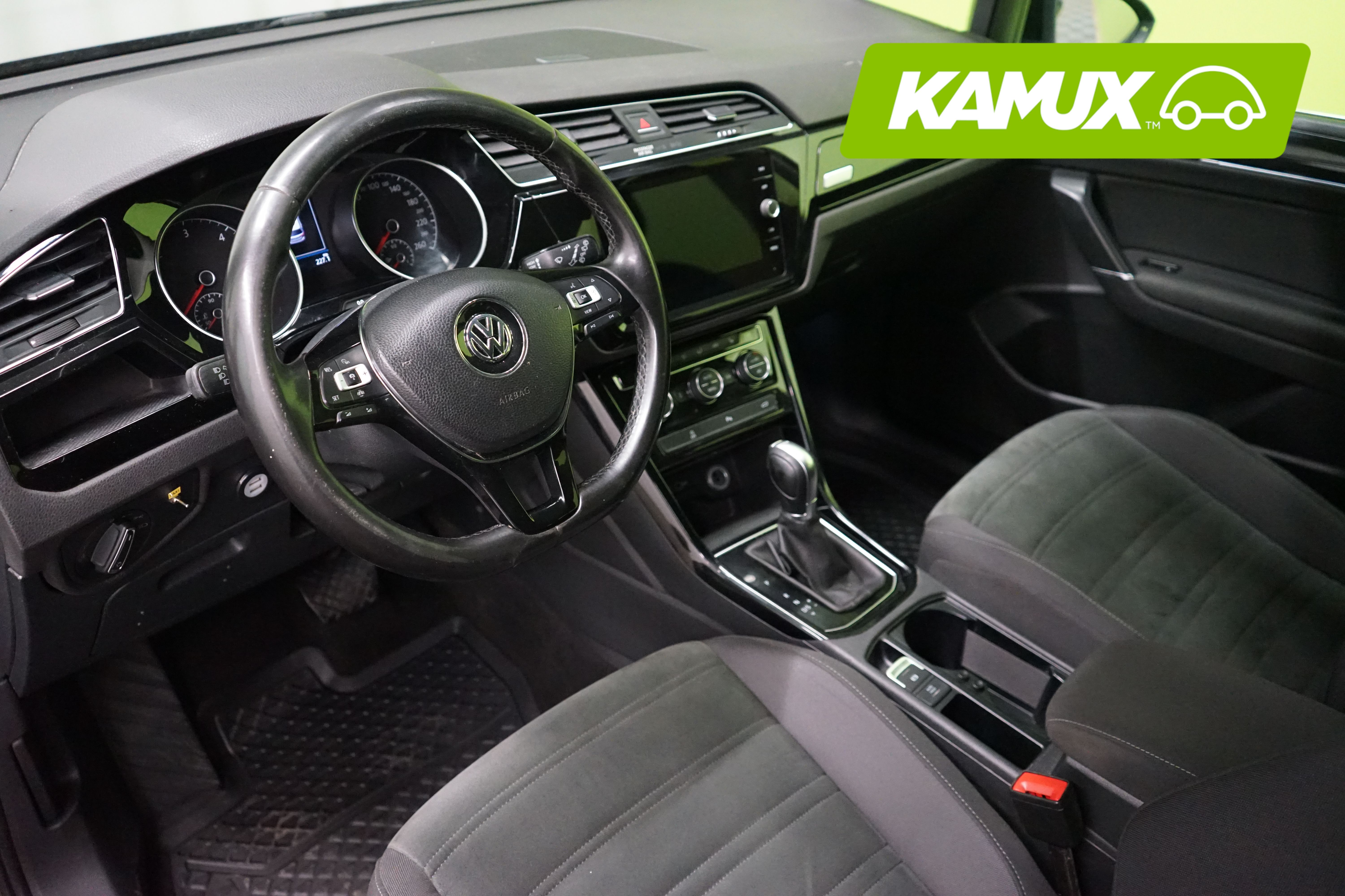 Volkswagen Touran 2019, kuva 6/20