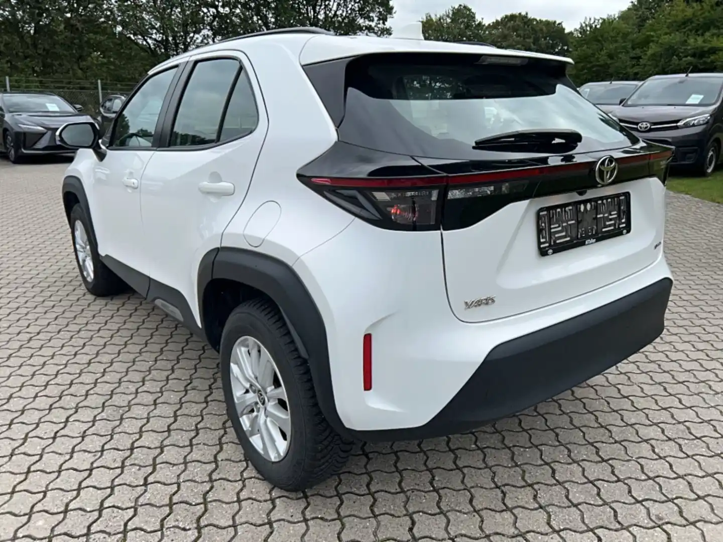 Toyota Yaris Cross 1.5 Hybrid Active 2024, kuva 2/3