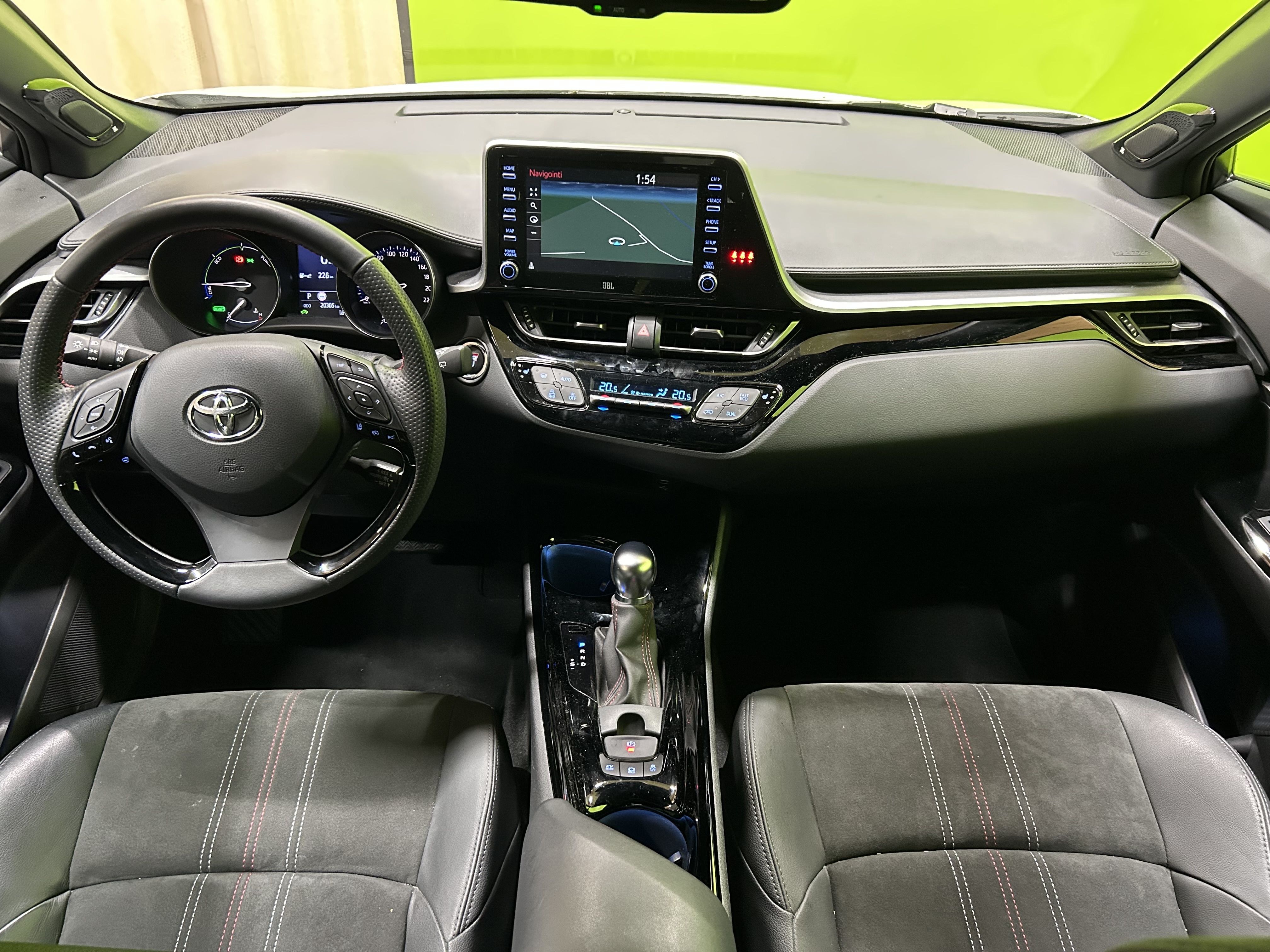 Toyota C-HR 2,0 Hybrid GR Sport 2021, photo 6/24