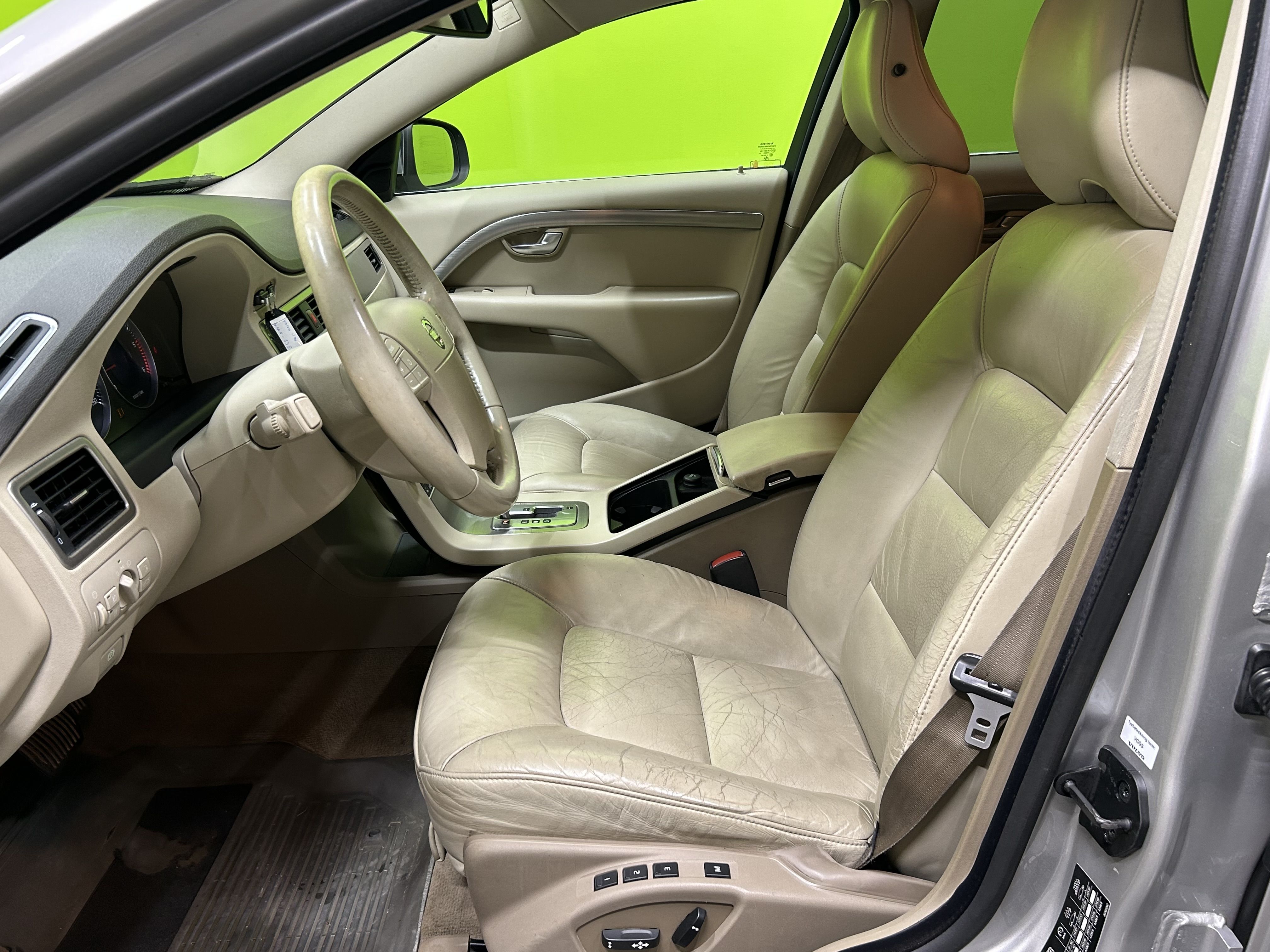 Volvo V70 2,4D Summum aut 2008, kuva 7/22