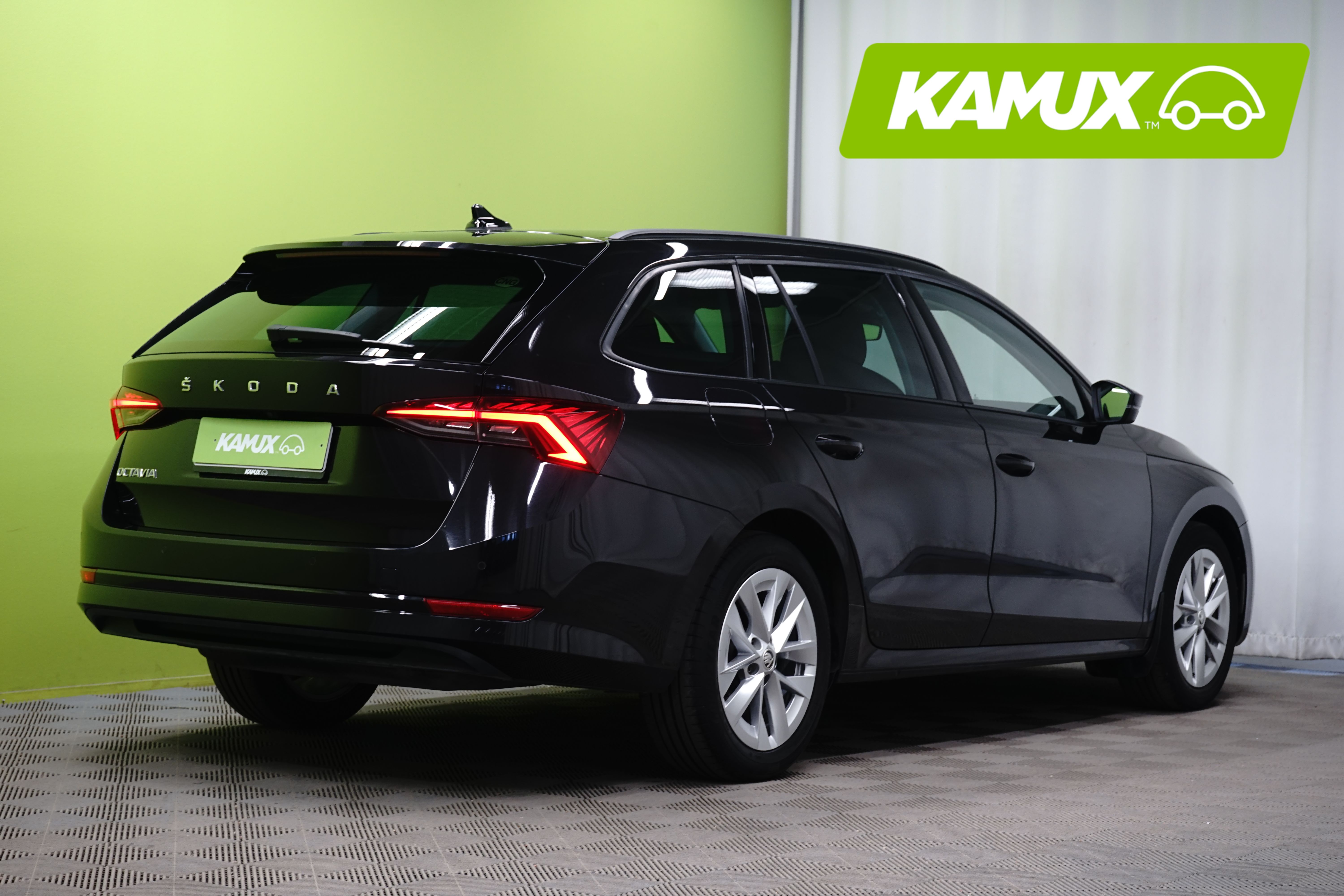 Skoda Octavia Combi 1.5 TGI G-TEC Style 2023, photo 3/22