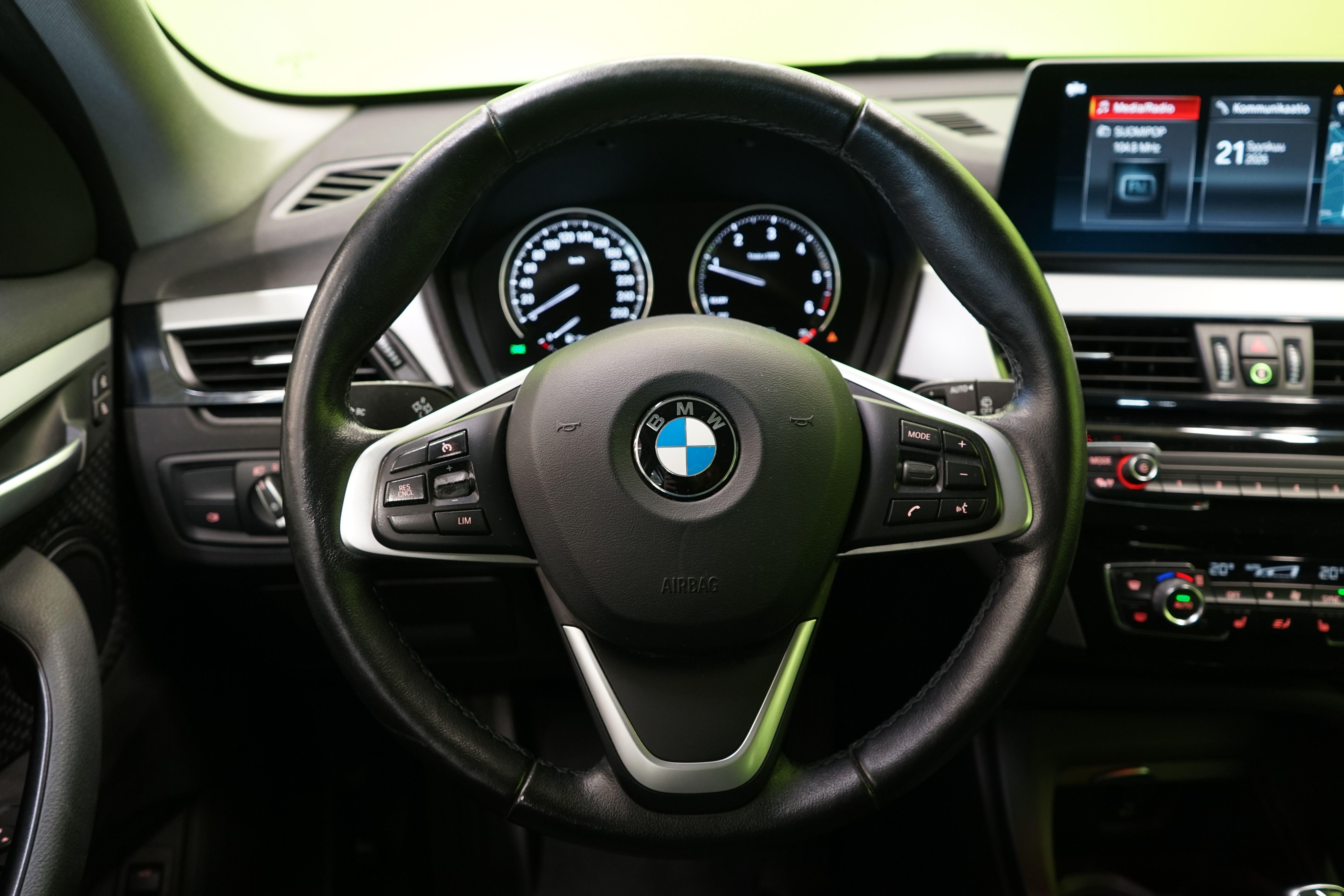 BMW X1 F48 xDrive18d A Business Facelift 2019, kuva 7/26