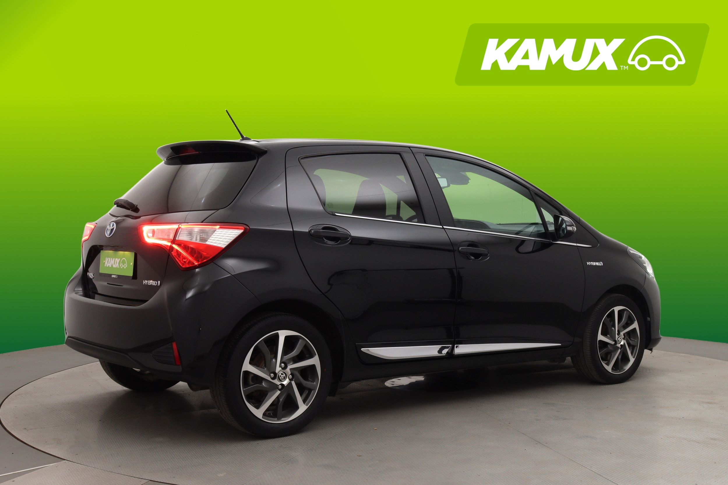 Toyota Yaris 1,5 Hybrid Executive 5ov 2018, kuva 2/20