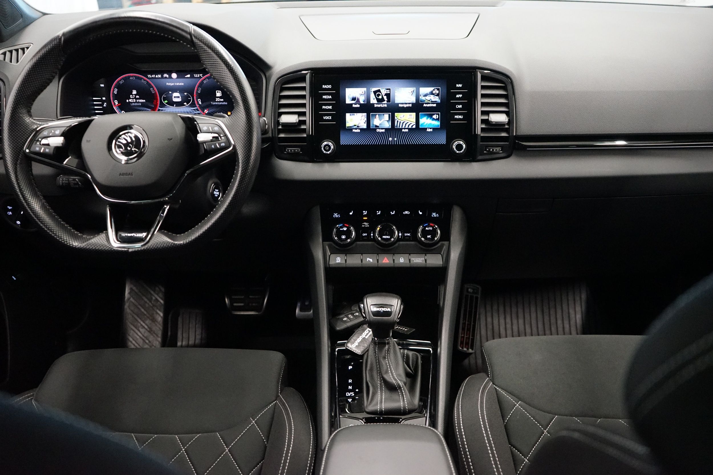 Skoda Karoq 1.5 TSI SportLine DSG Autom. 2023, kuva 6/23