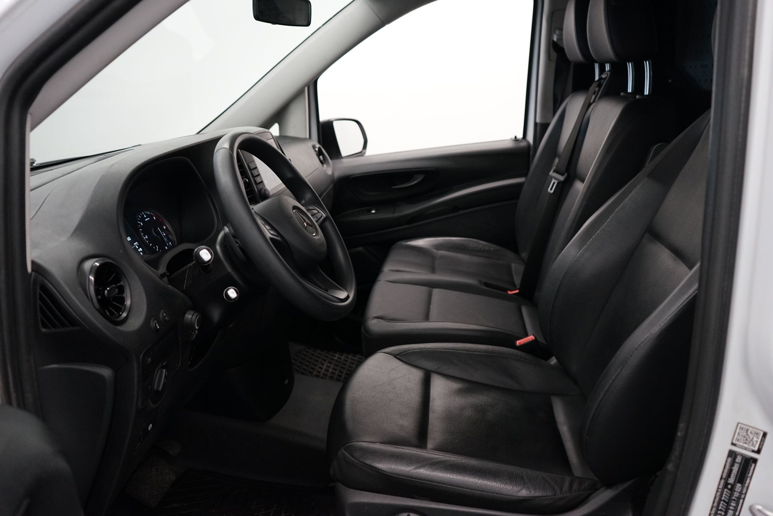 Mercedes-Benz Vito 2023, photo 6/24