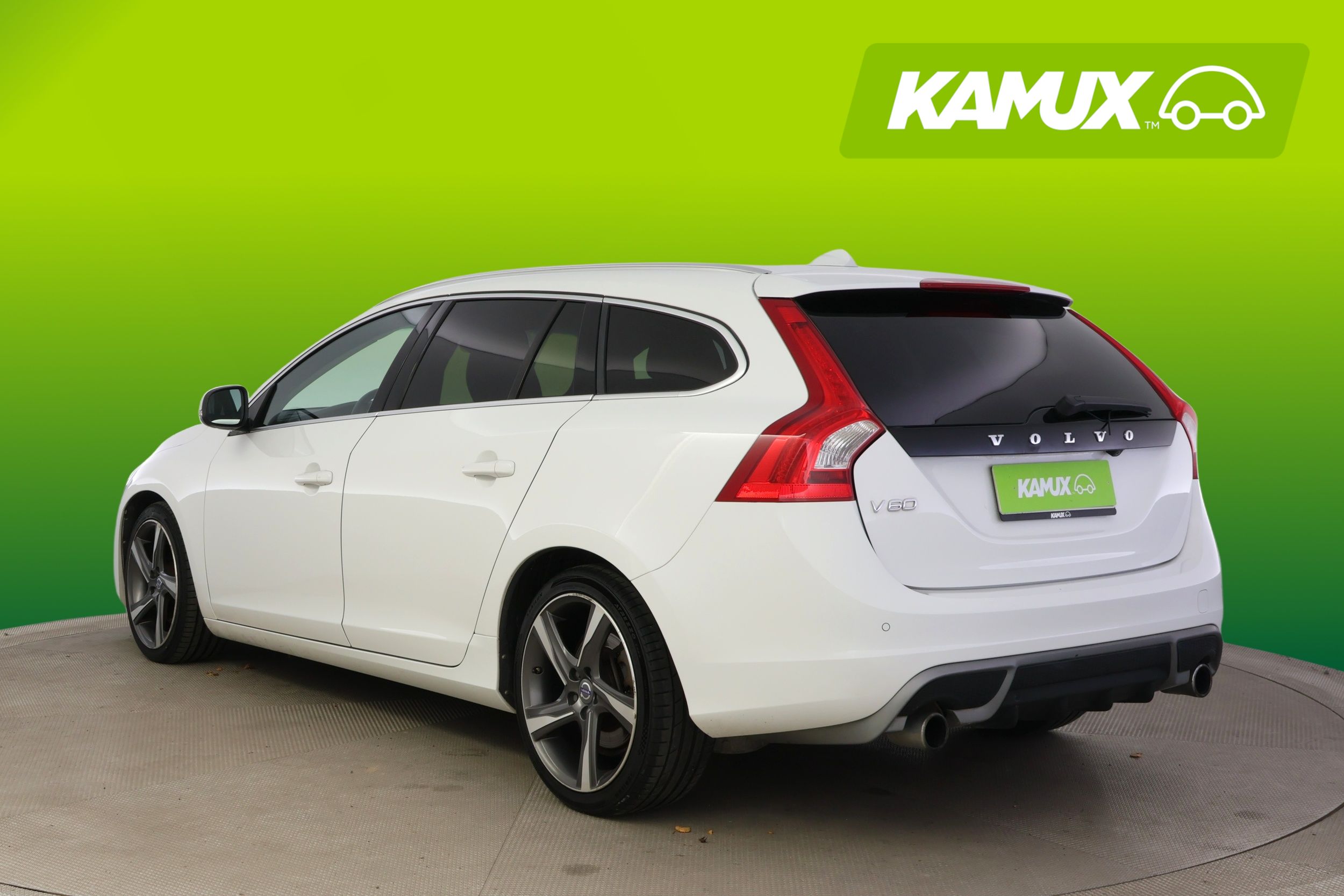 Volvo V60 D5 AWD R-Design aut 2011, photo 4/28