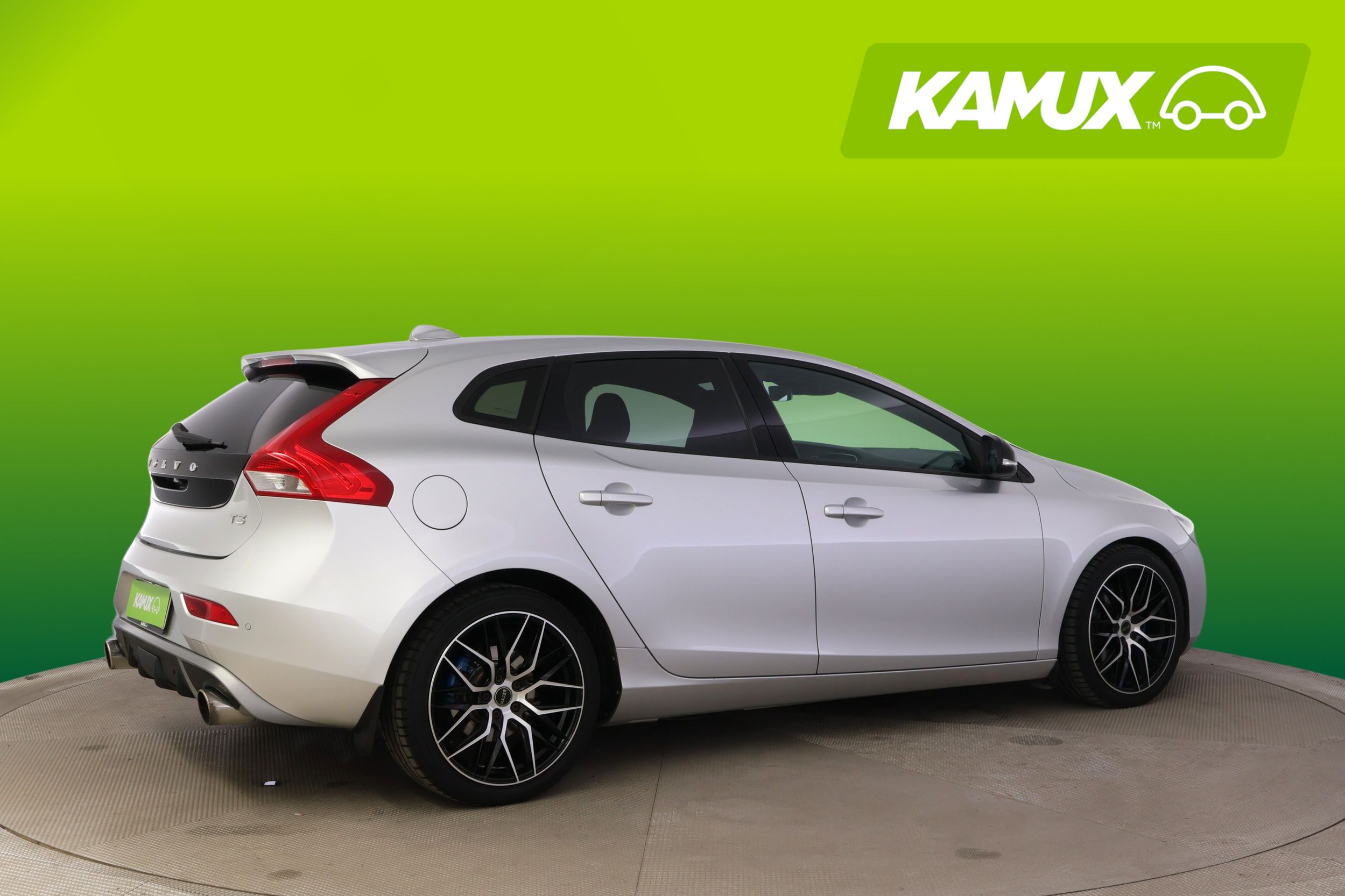 Volvo V40 T3 Momentum 2018, kuva 2/6