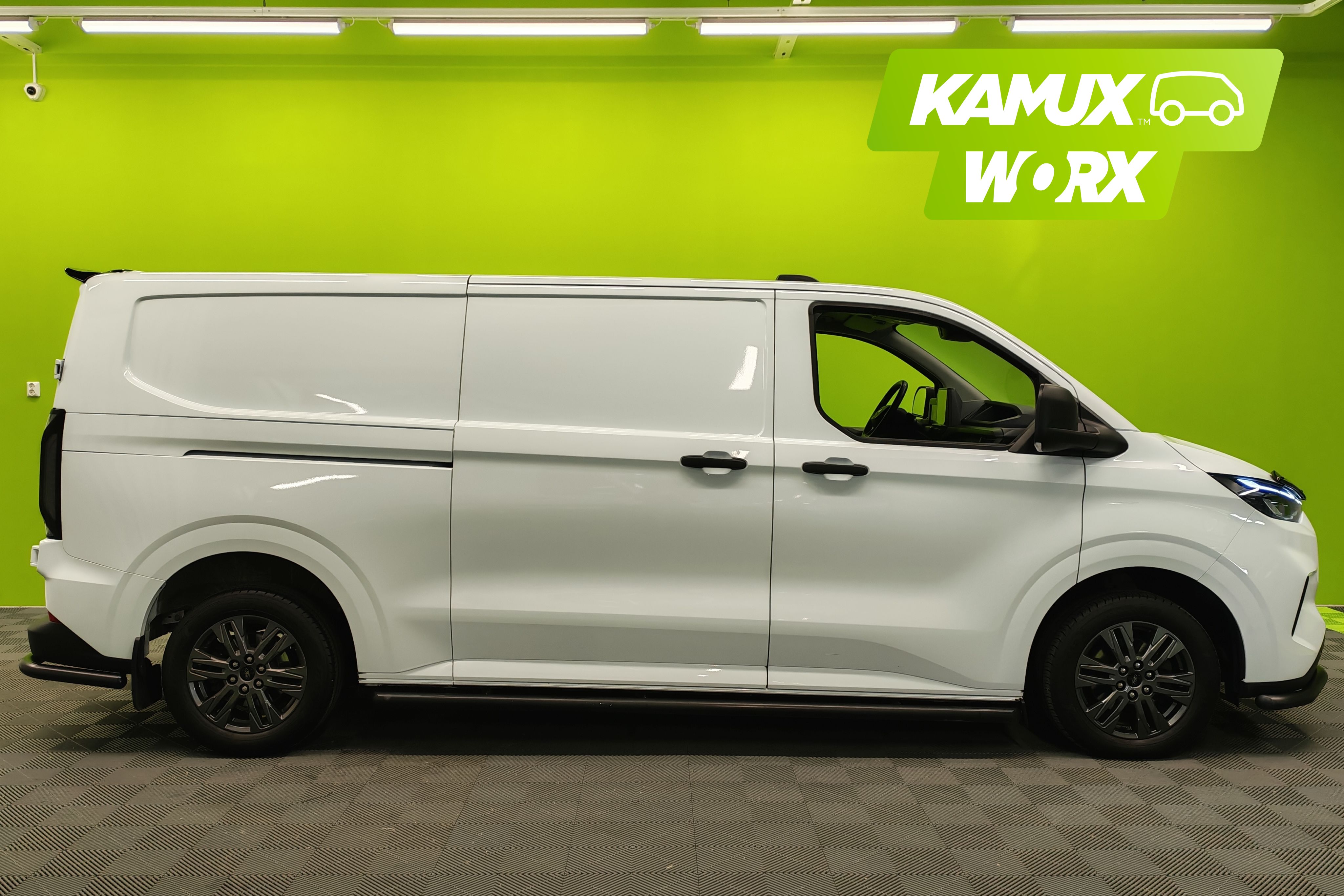Ford Transit Custom 2024, photo 2/25