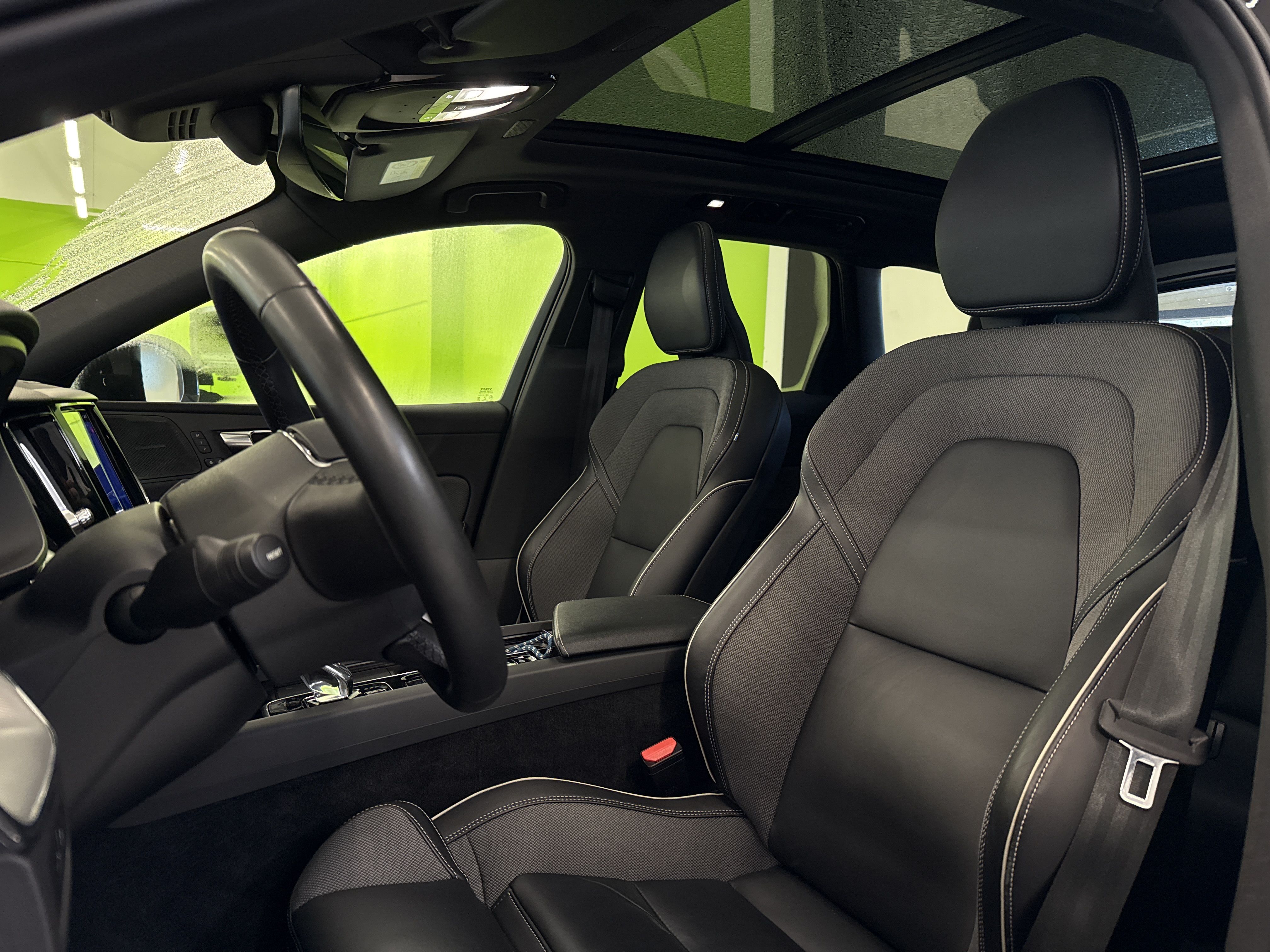 Volvo XC60 2023, kuva 6/7