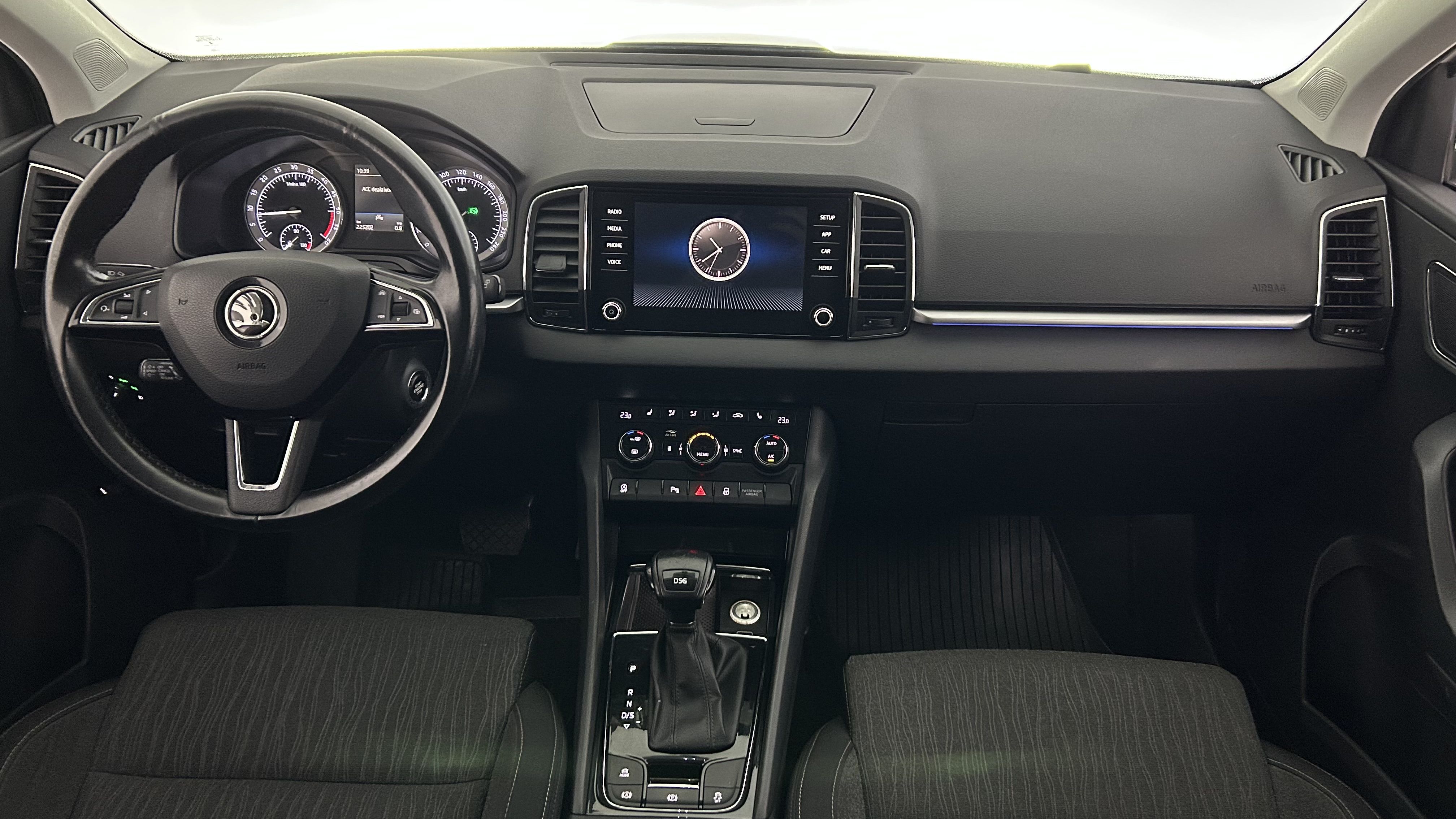 Skoda Karoq 1.6 TDI DSG 2020, photo 7/27