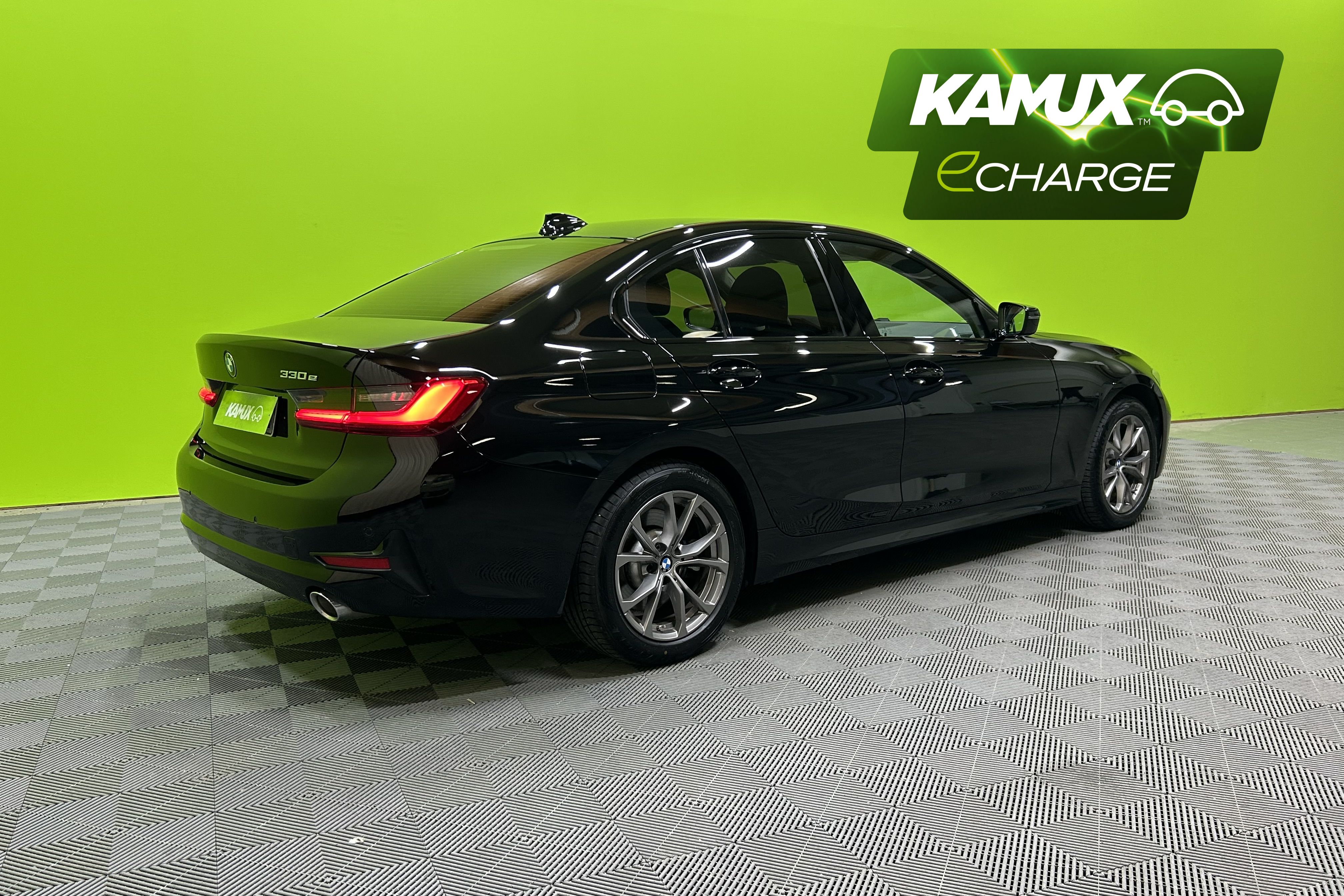 BMW 330 G20 Sedan 330e iPerfomance 2020, photo 3/21
