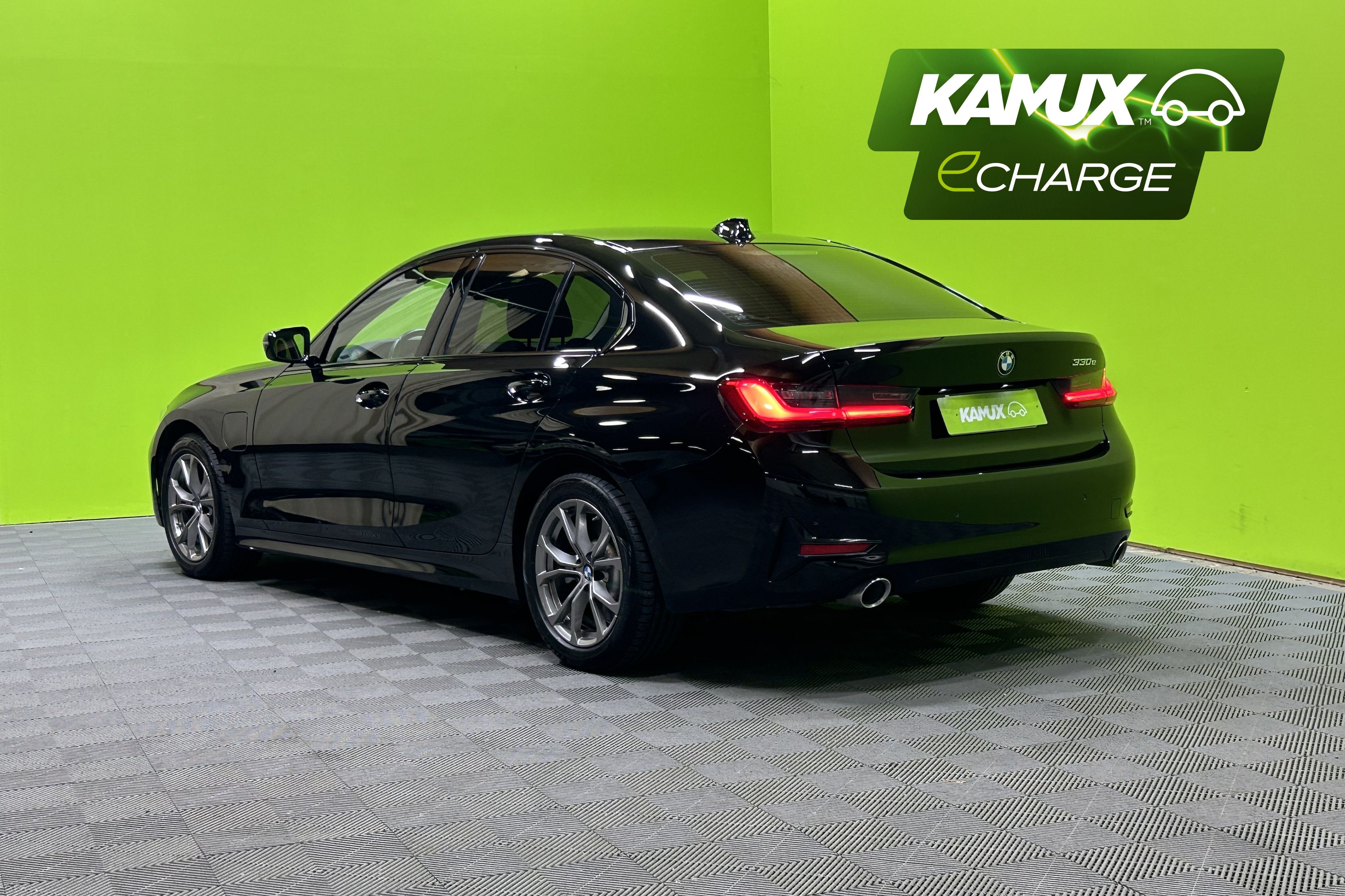 BMW 330 G20 Sedan 330e iPerfomance 2020, photo 4/21
