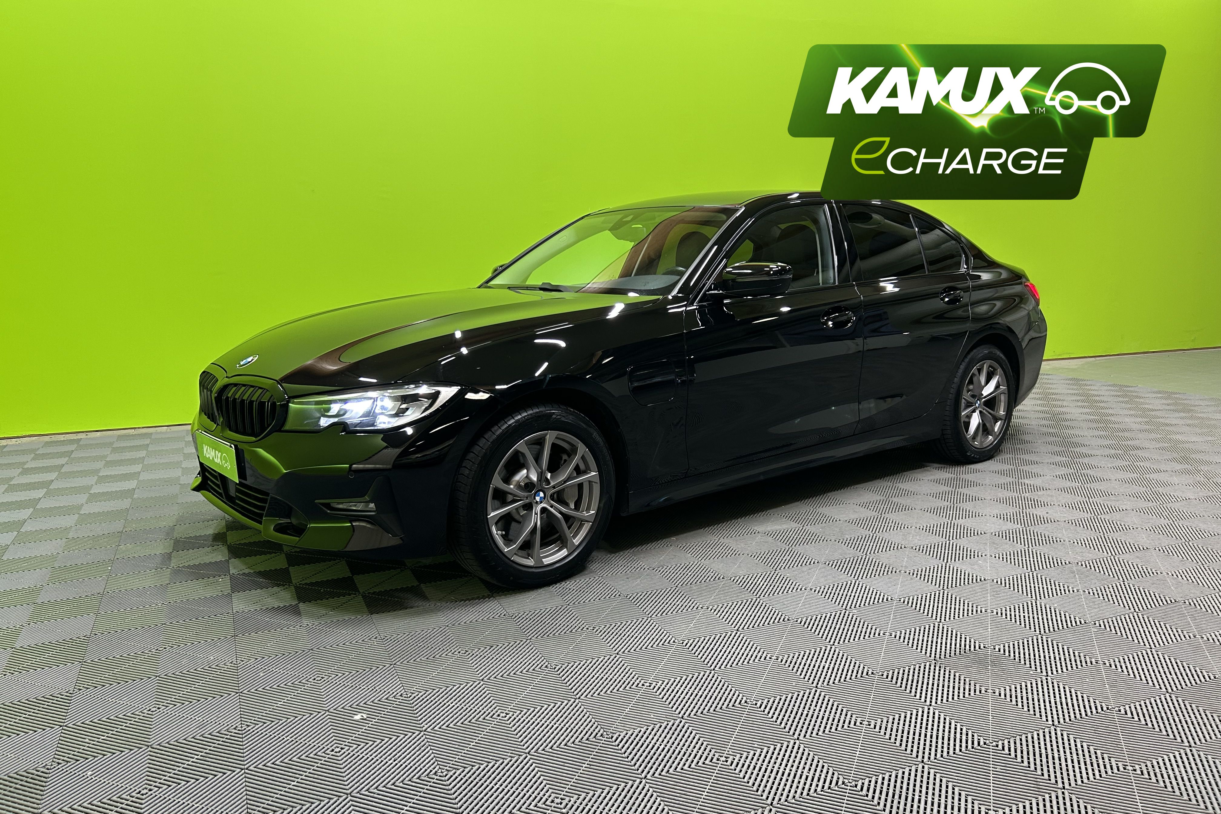 BMW 330 G20 Sedan 330e iPerfomance 2020, photo 5/21