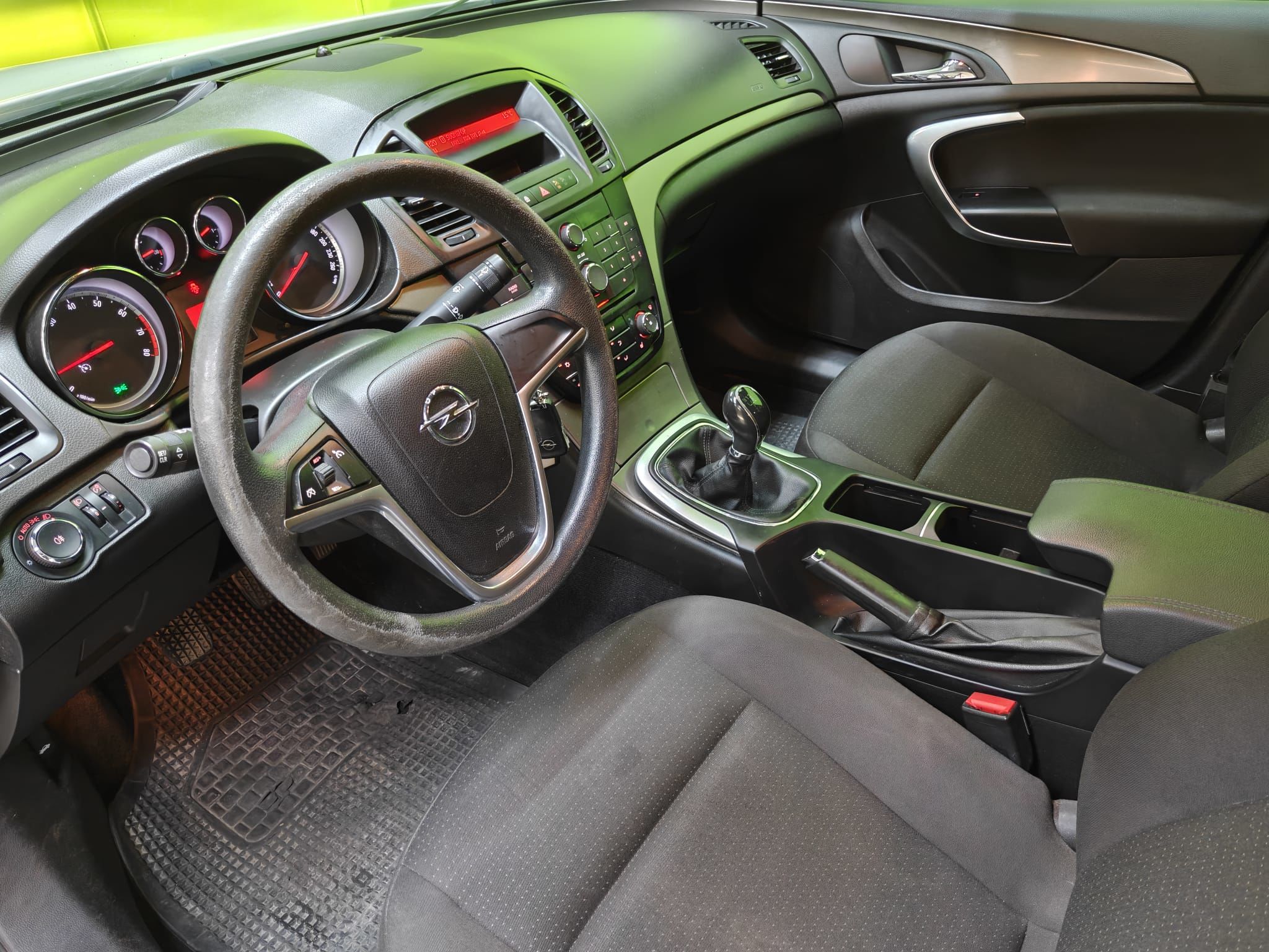 Opel Insignia 2011, kuva 7/16