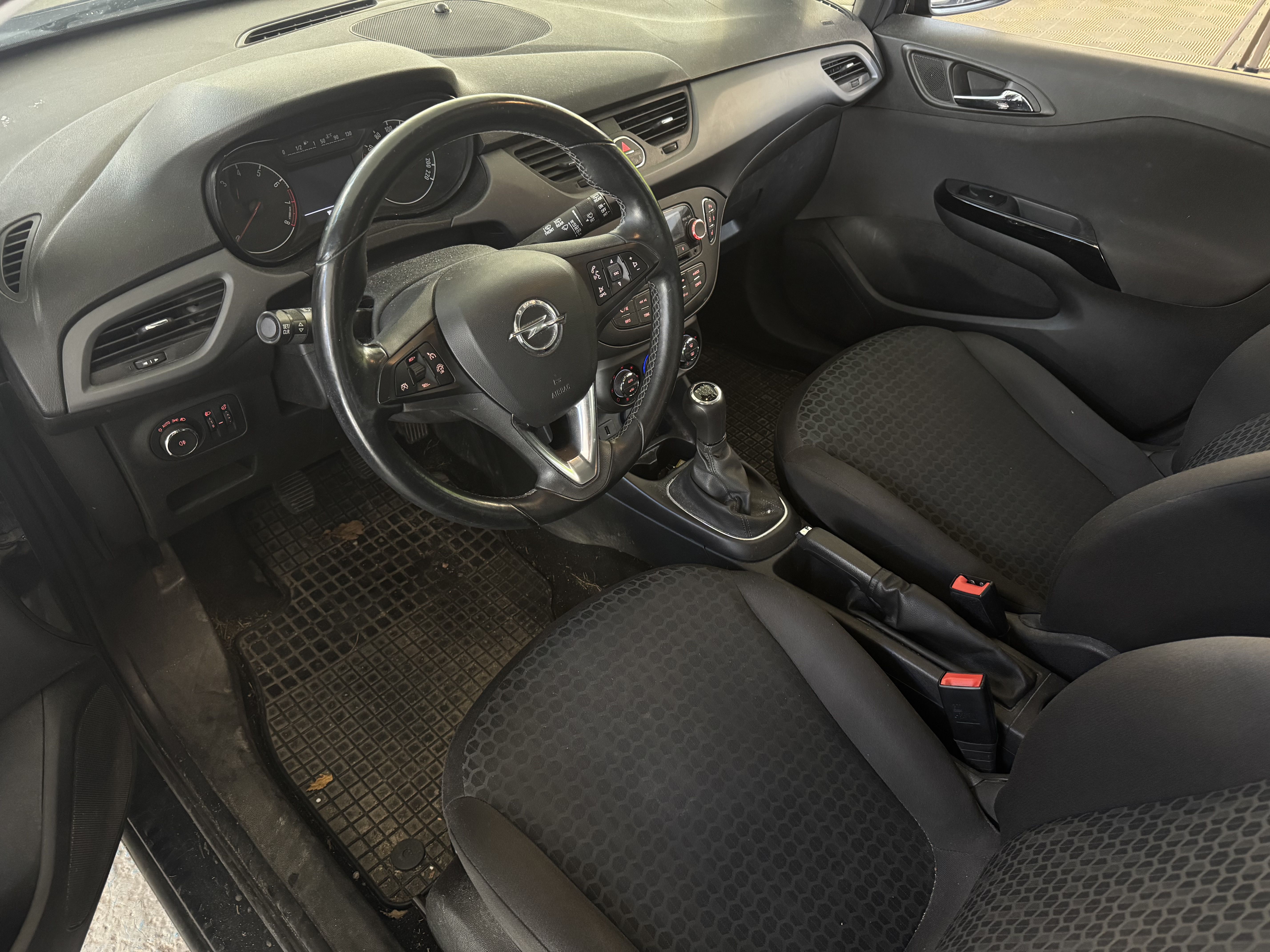 Opel Corsa 2015, kuva 3/4