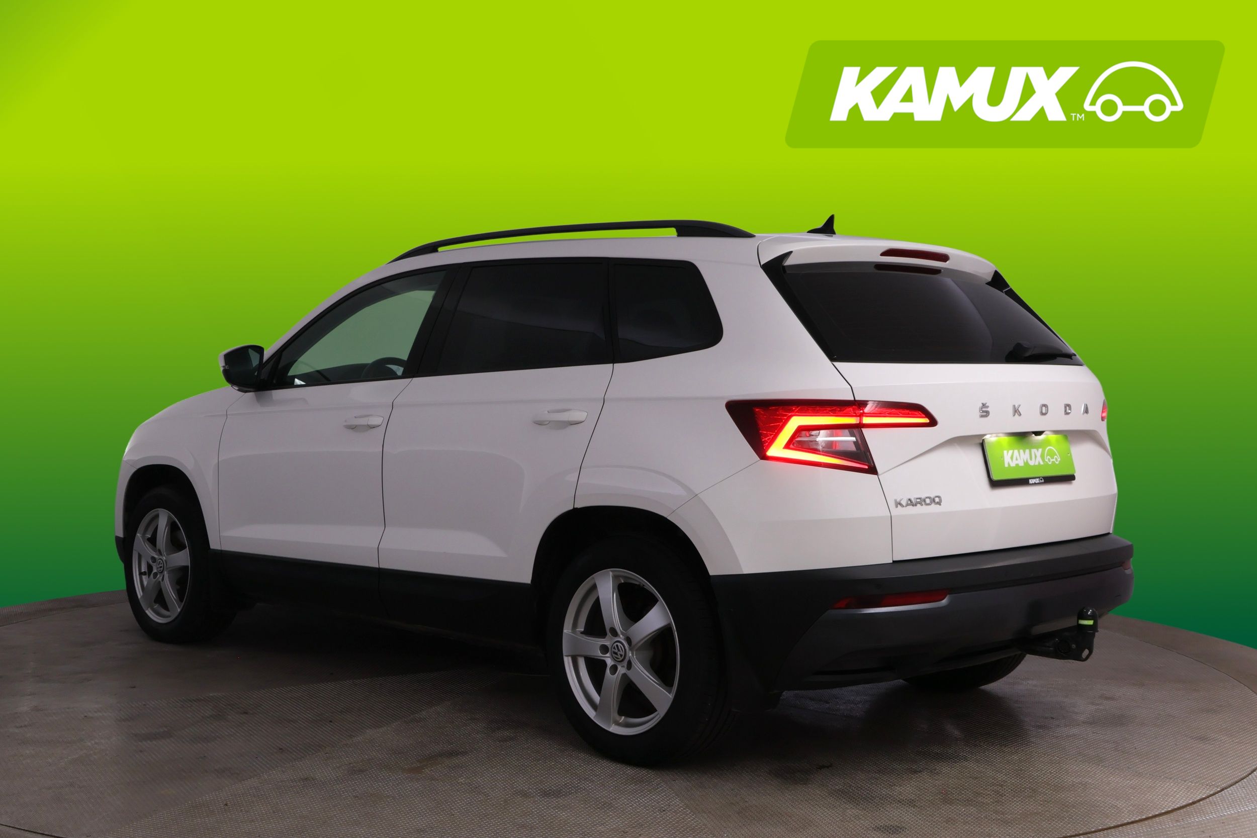 Skoda Karoq 1.6 TDI DSG 2020, photo 4/27