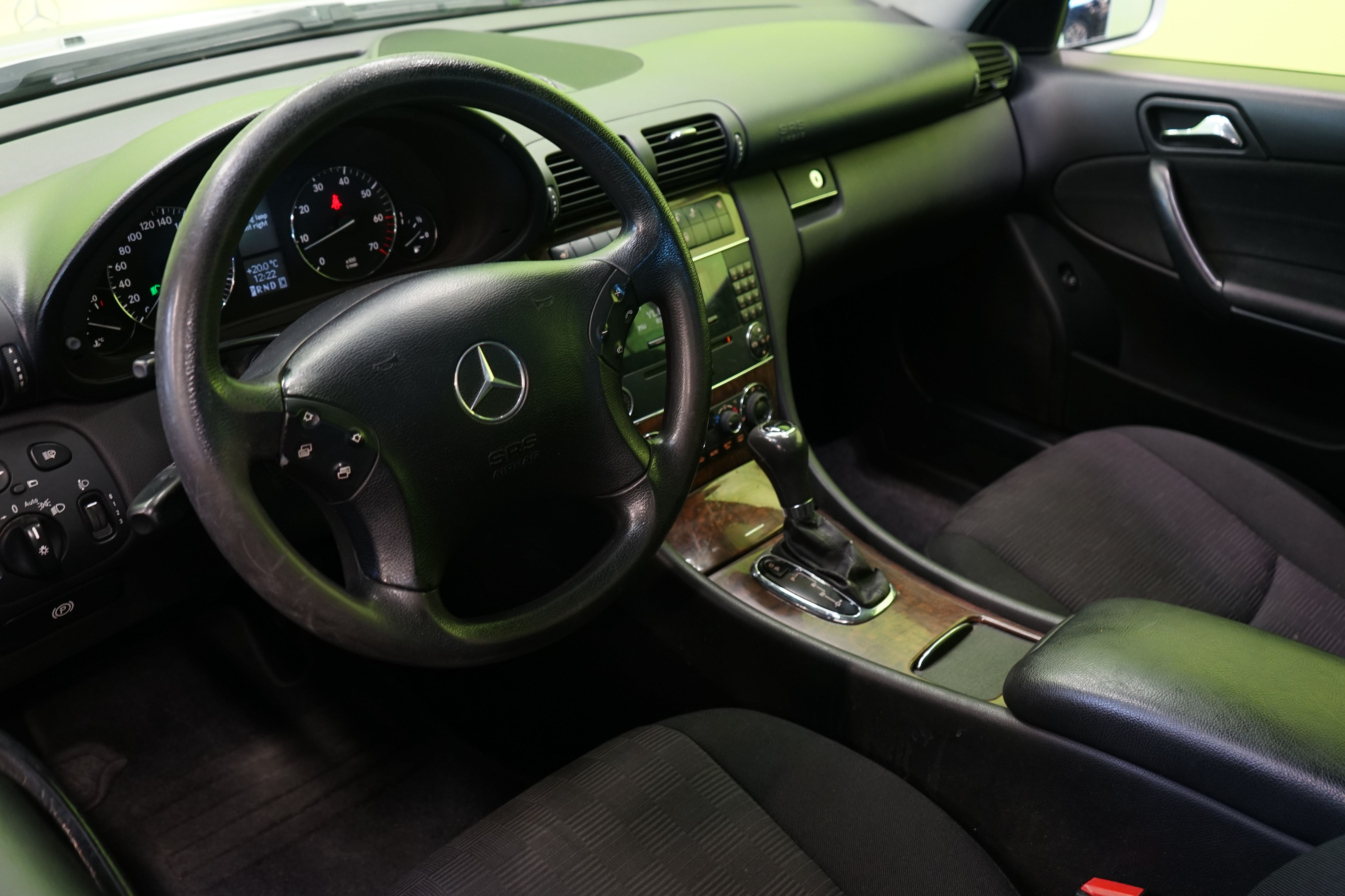 Mercedes-Benz C 2005, kuva 6/20