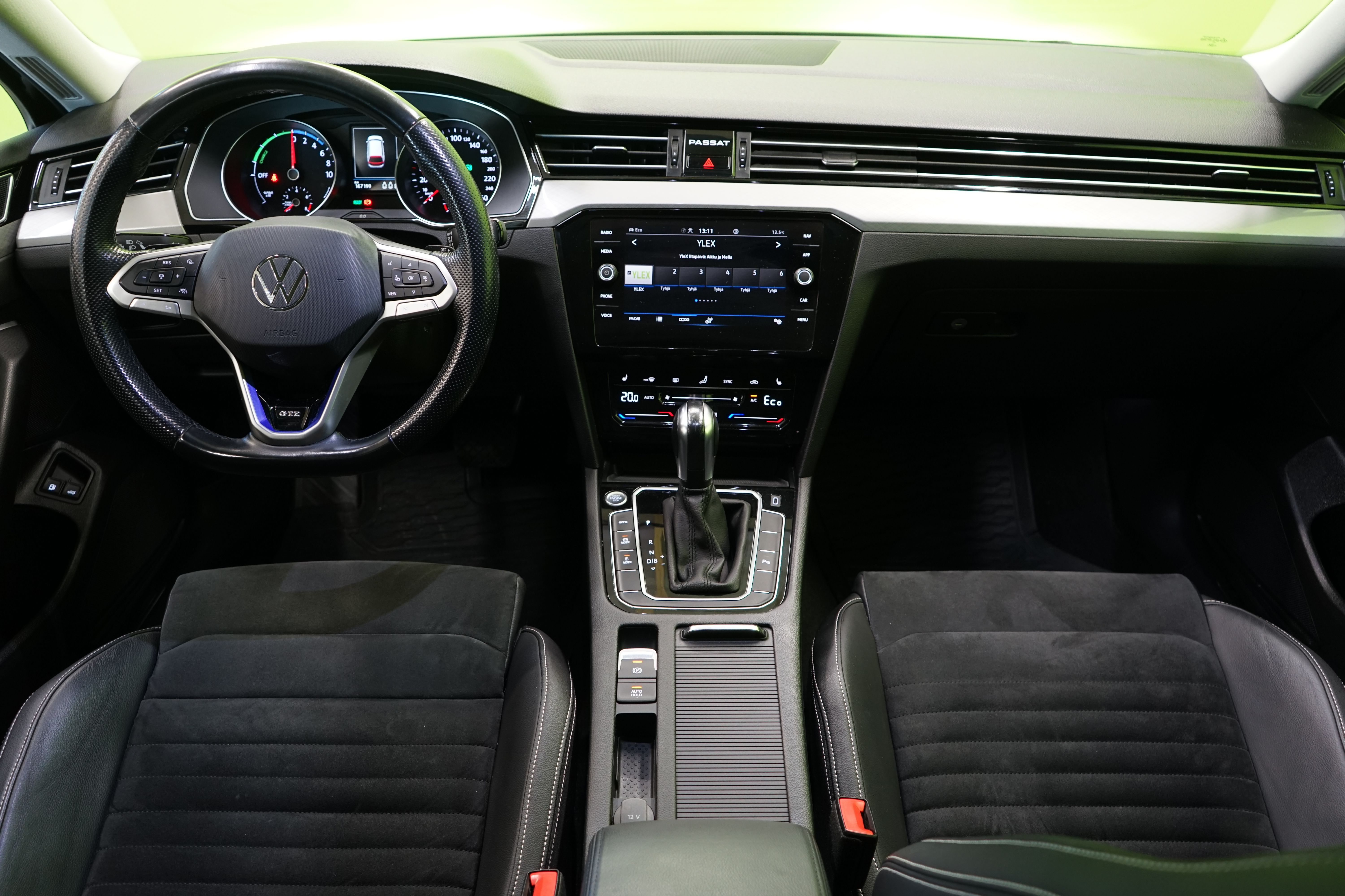Volkswagen Passat 2020, kuva 7/26