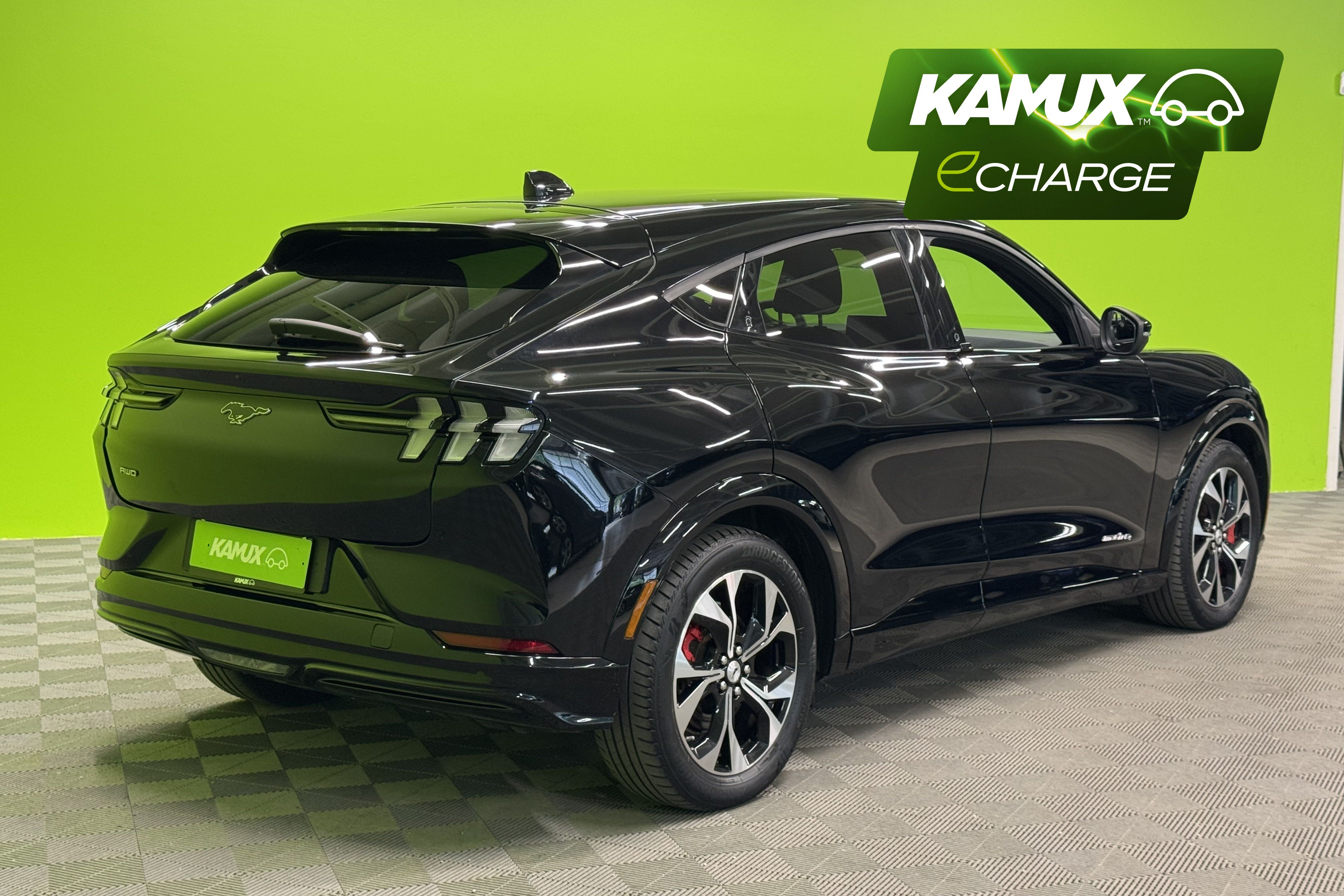 Ford Mustang Mach-E 75kWh 269hv AWD 2022, kuva 3/24