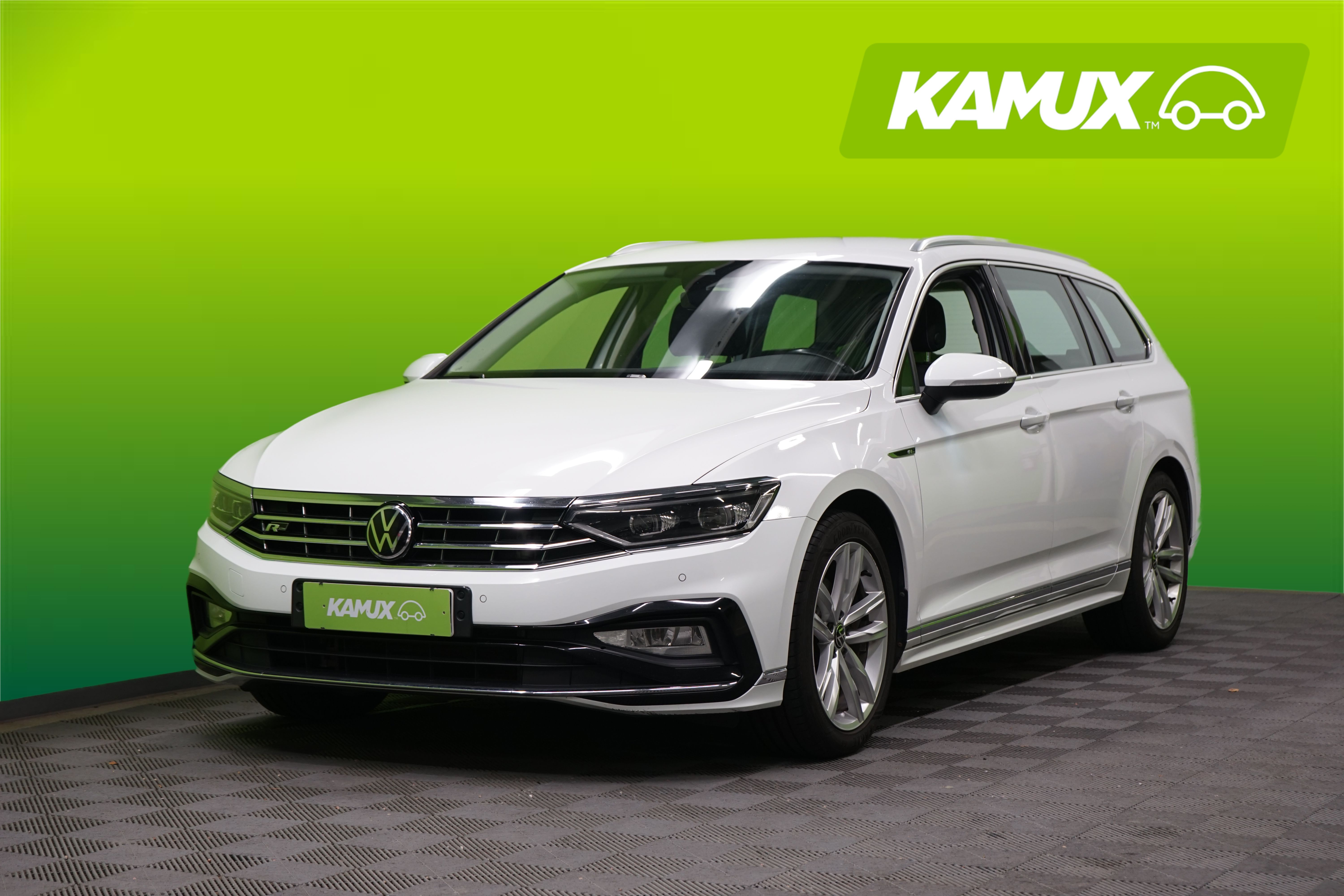 Volkswagen Passat 2021, photo 4/23