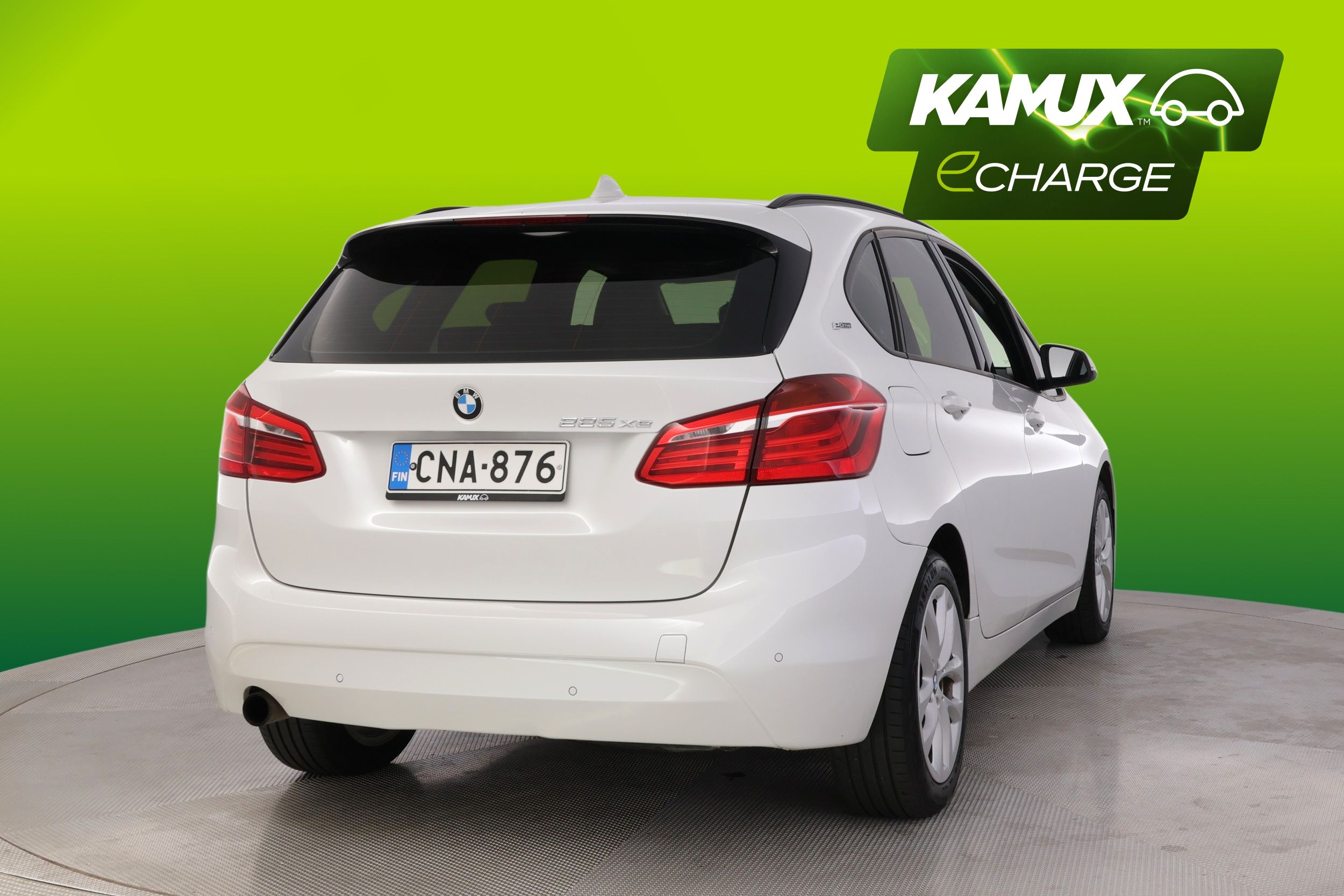 BMW 225 225xe Active Tourer 2016, photo 3/26