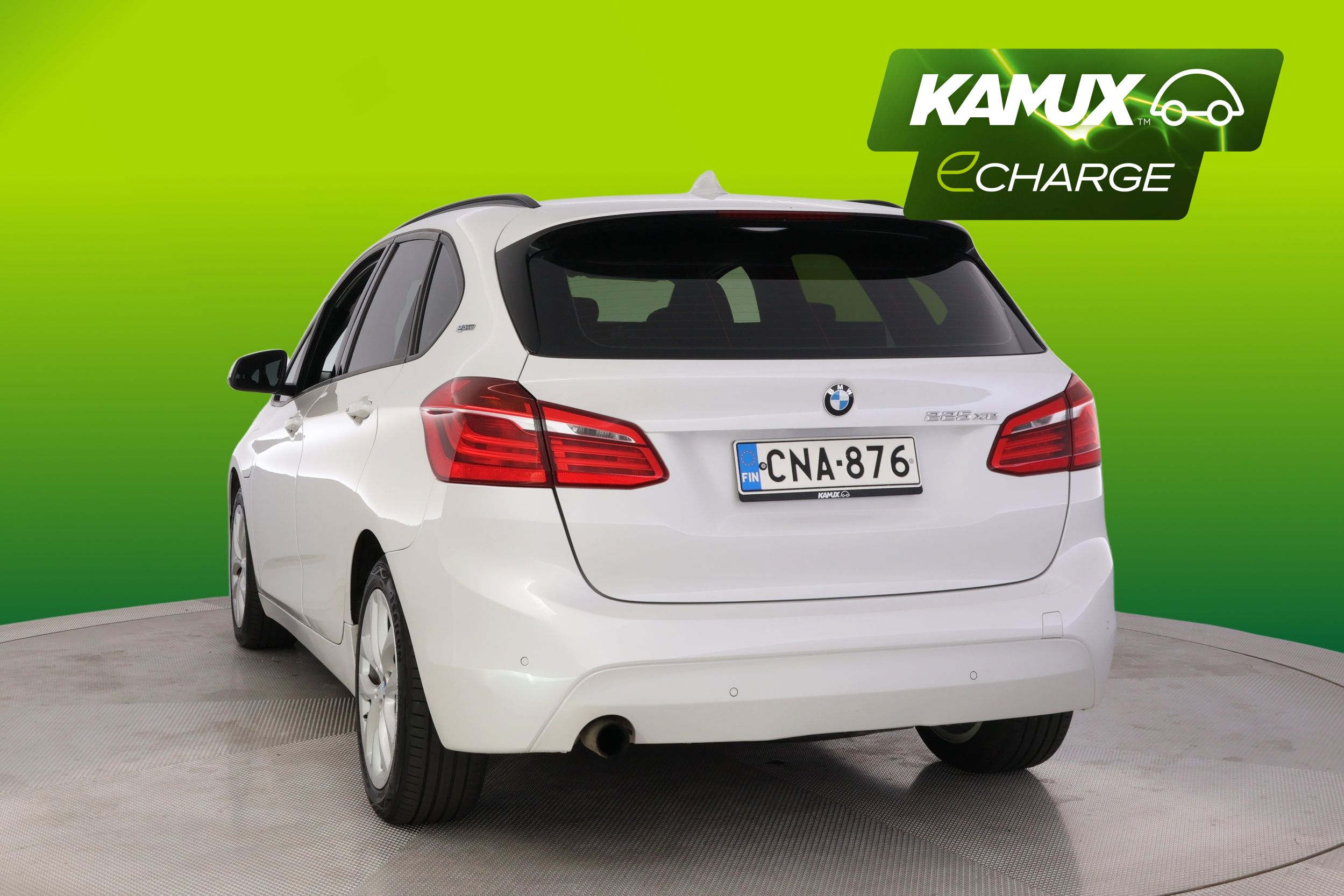 BMW 225 225xe Active Tourer 2016, photo 4/26