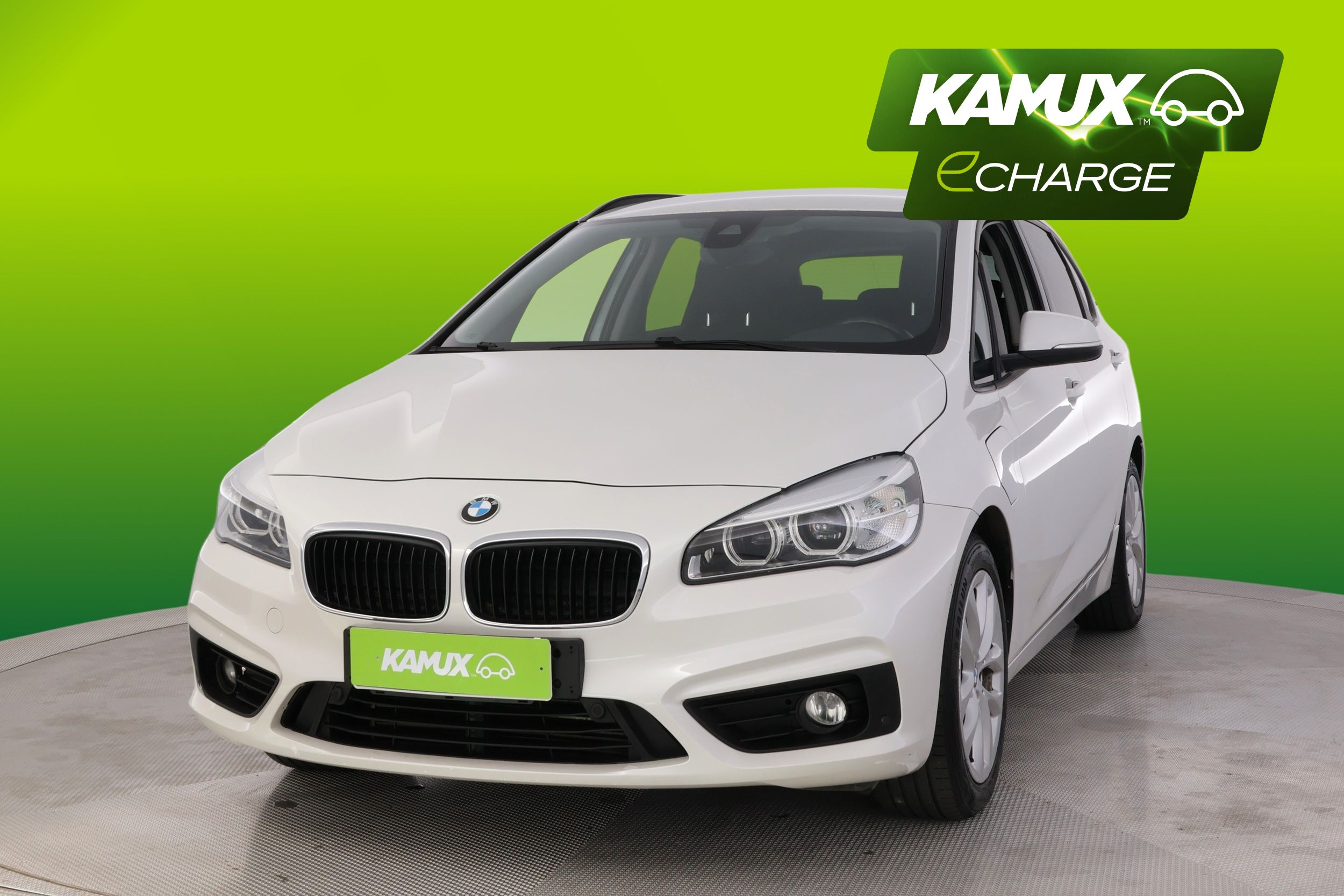 BMW 225 225xe Active Tourer 2016, photo 6/26