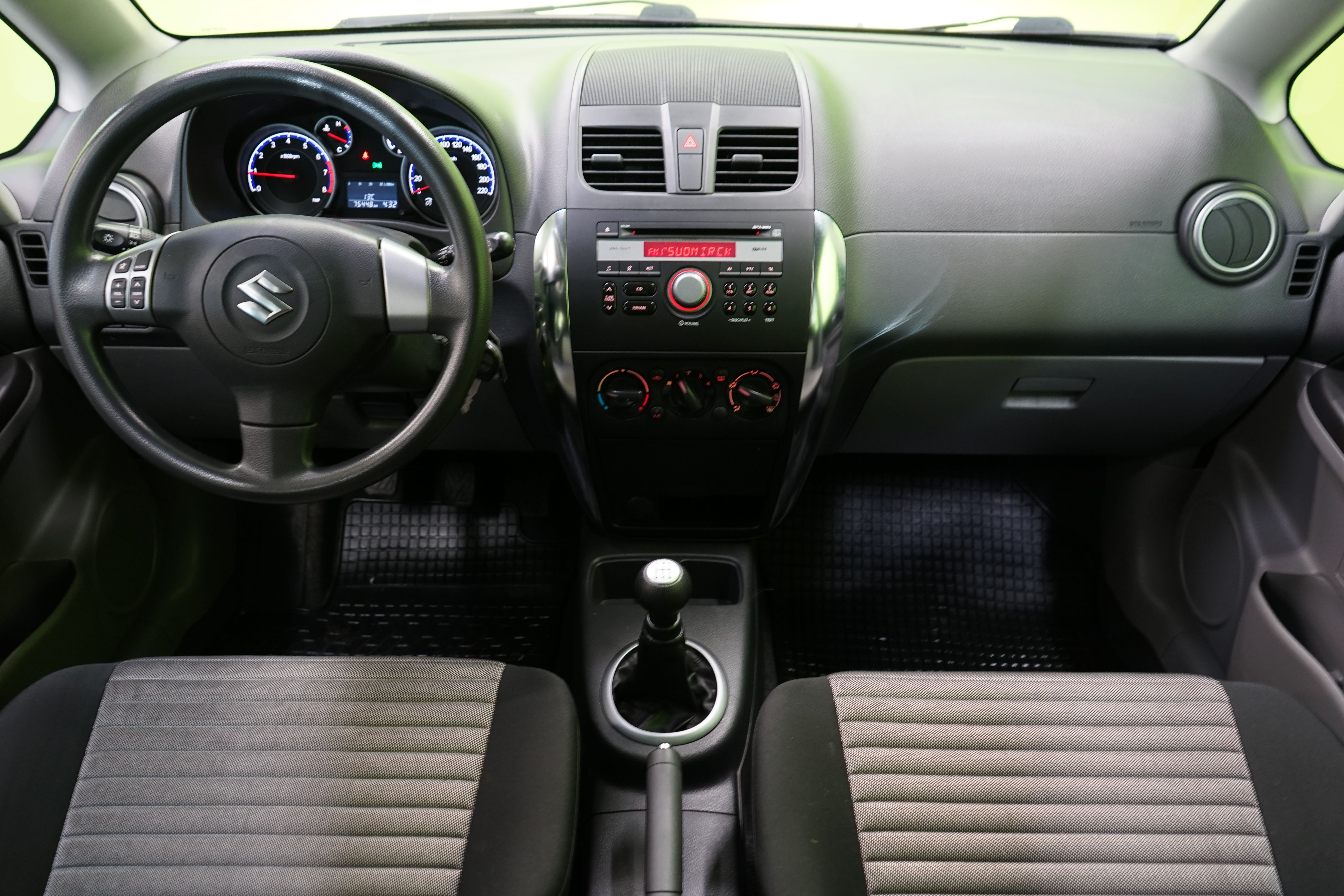 Suzuki SX4 2011, kuva 7/20