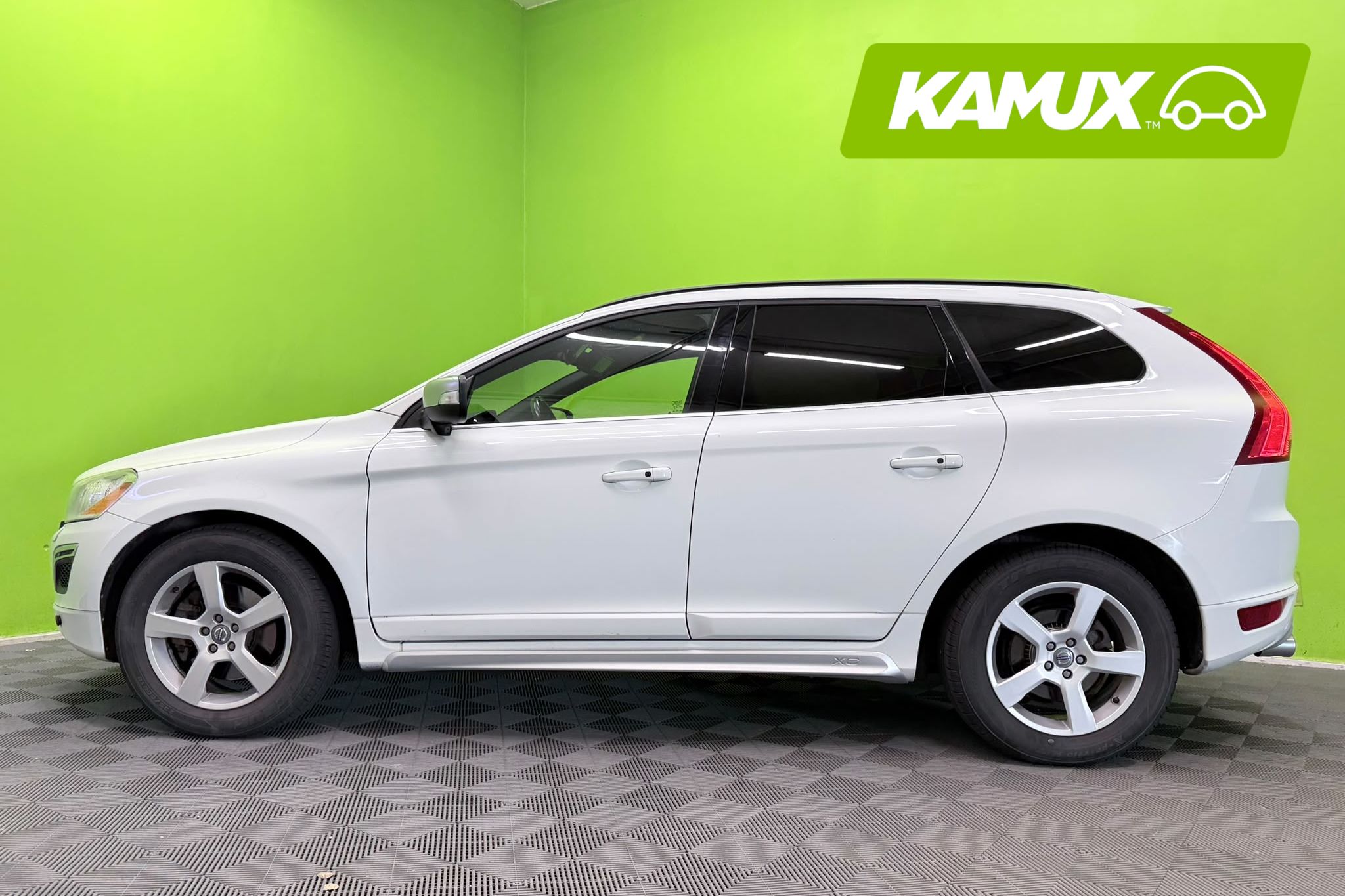 Volvo XC60 D5 AWD R-Design aut. 2013, kuva 5/24