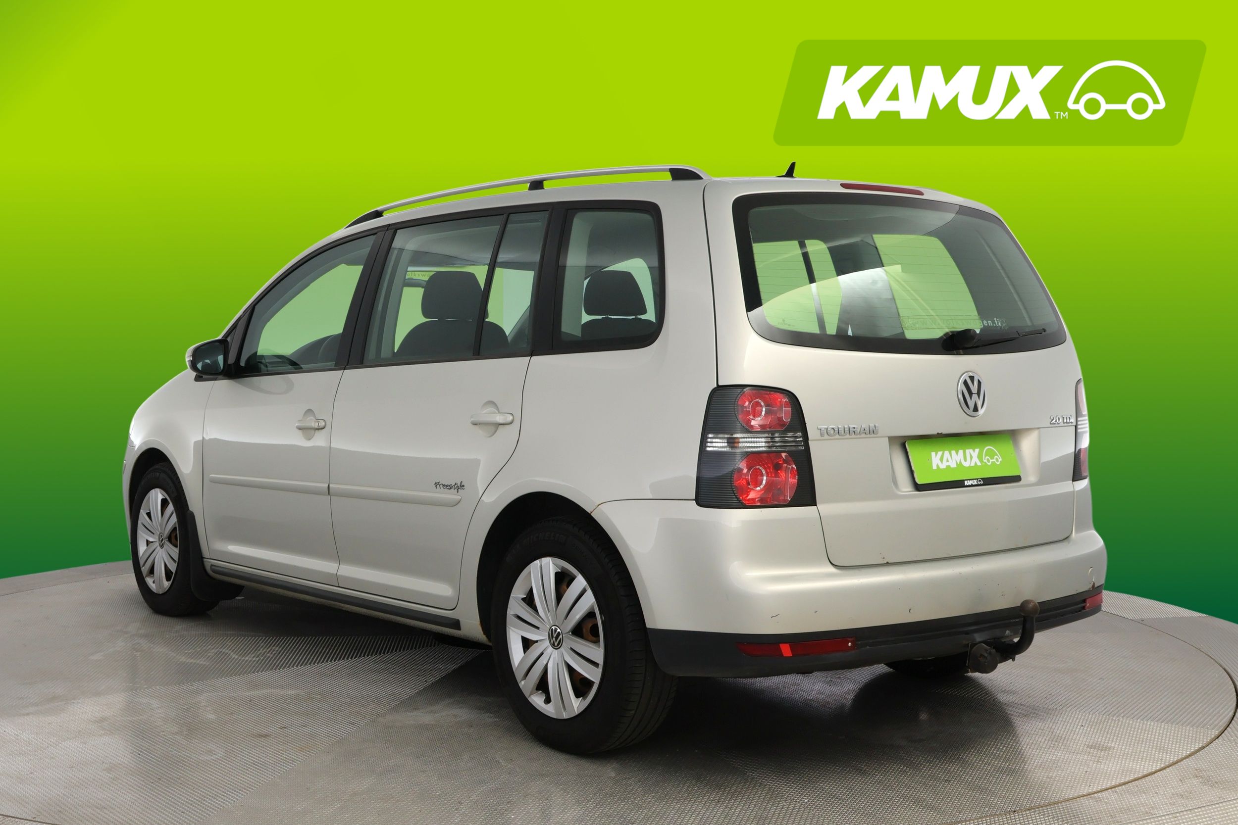 Volkswagen Touran 2010, kuva 5/18
