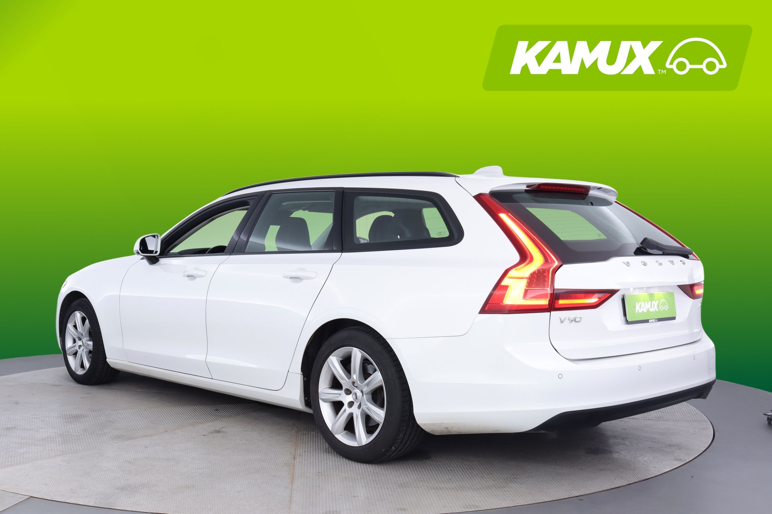 Volvo V90 D3 Momentum aut 2018, kuva 4/18