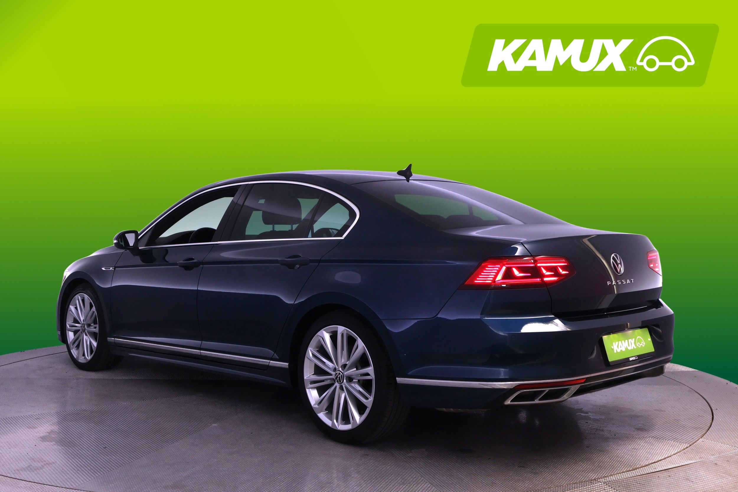Volkswagen Passat 2021, photo 4/23