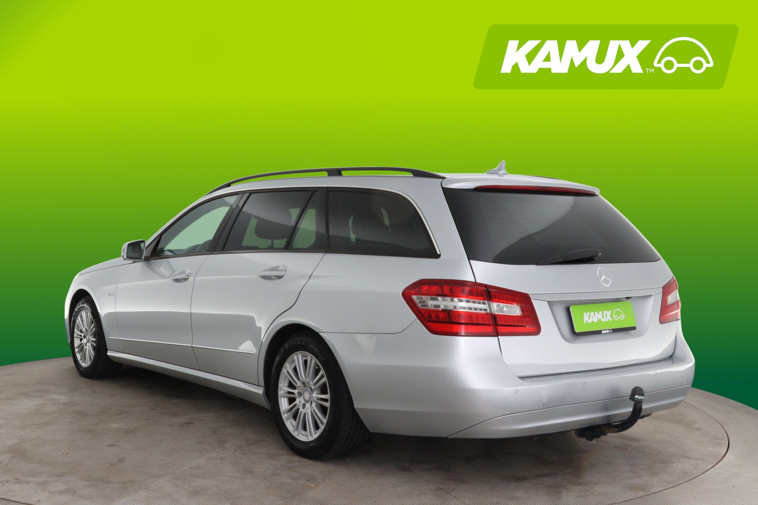 Mercedes-Benz E 2011, photo 4/34