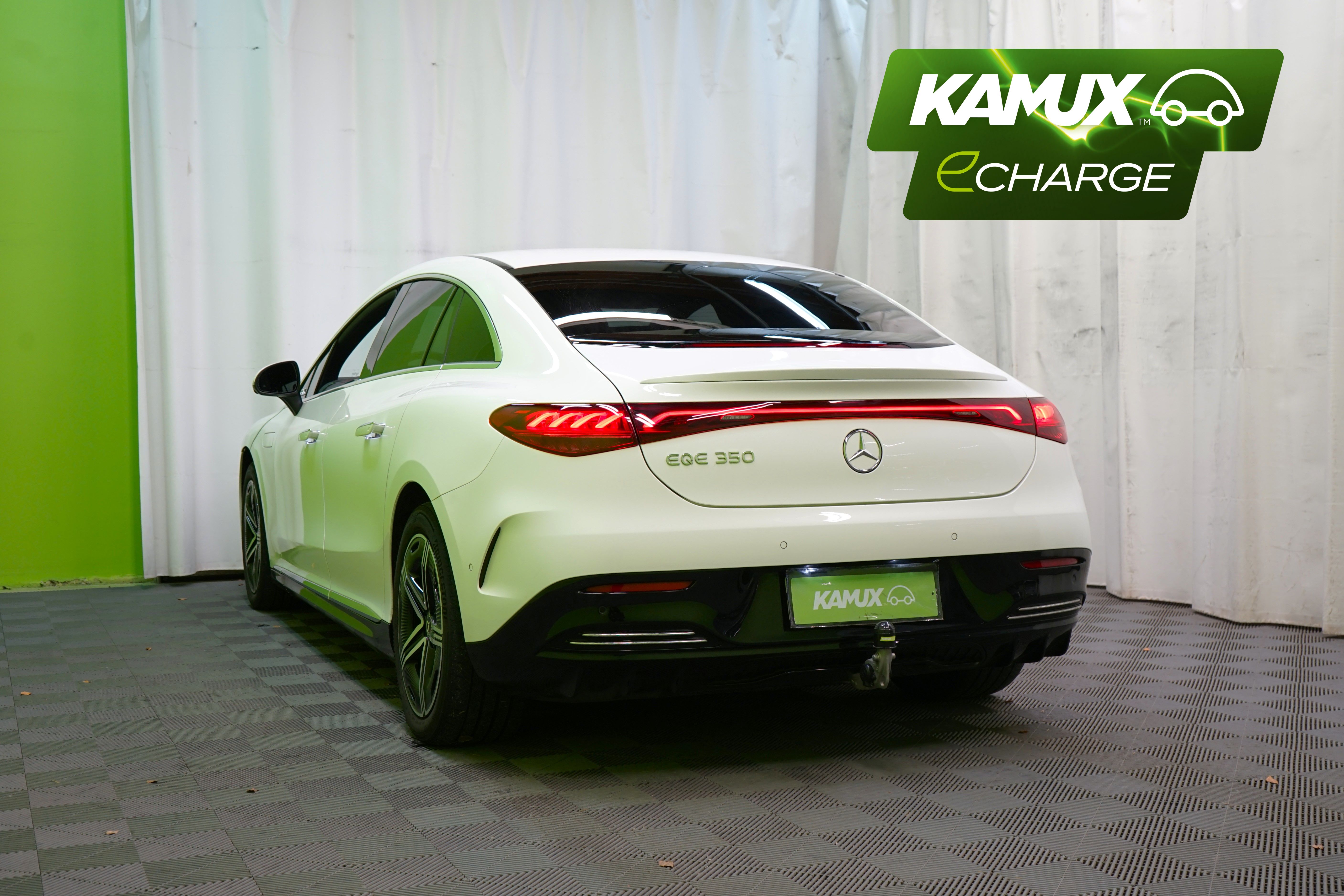 Mercedes-Benz EQE 350 AMG Line 2023, photo 4/36
