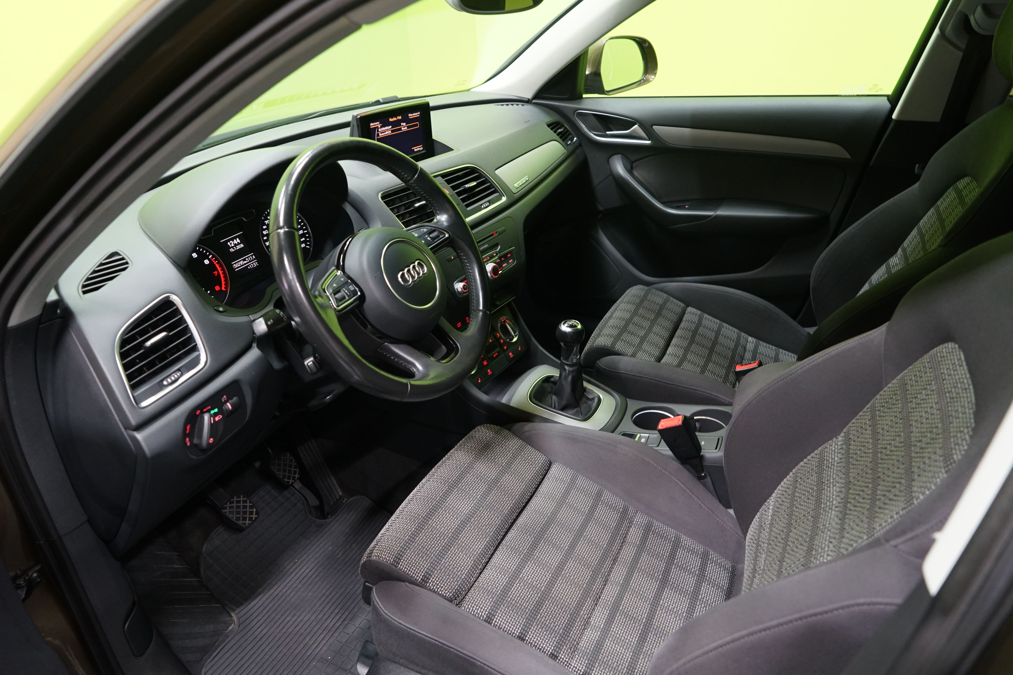Audi Q3 2012, kuva 7/22
