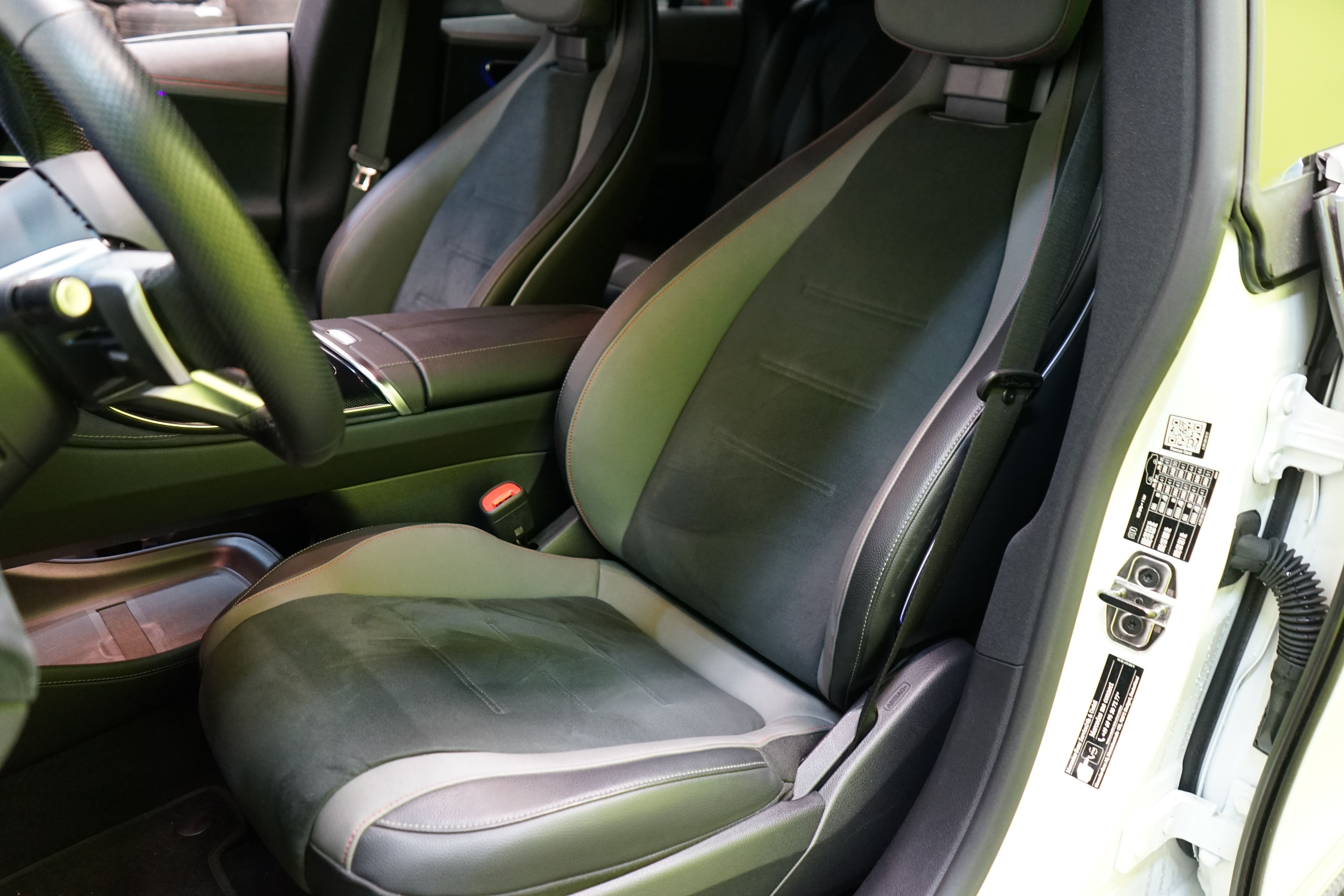 Mercedes-Benz EQE 350 AMG Line 2023, photo 7/36