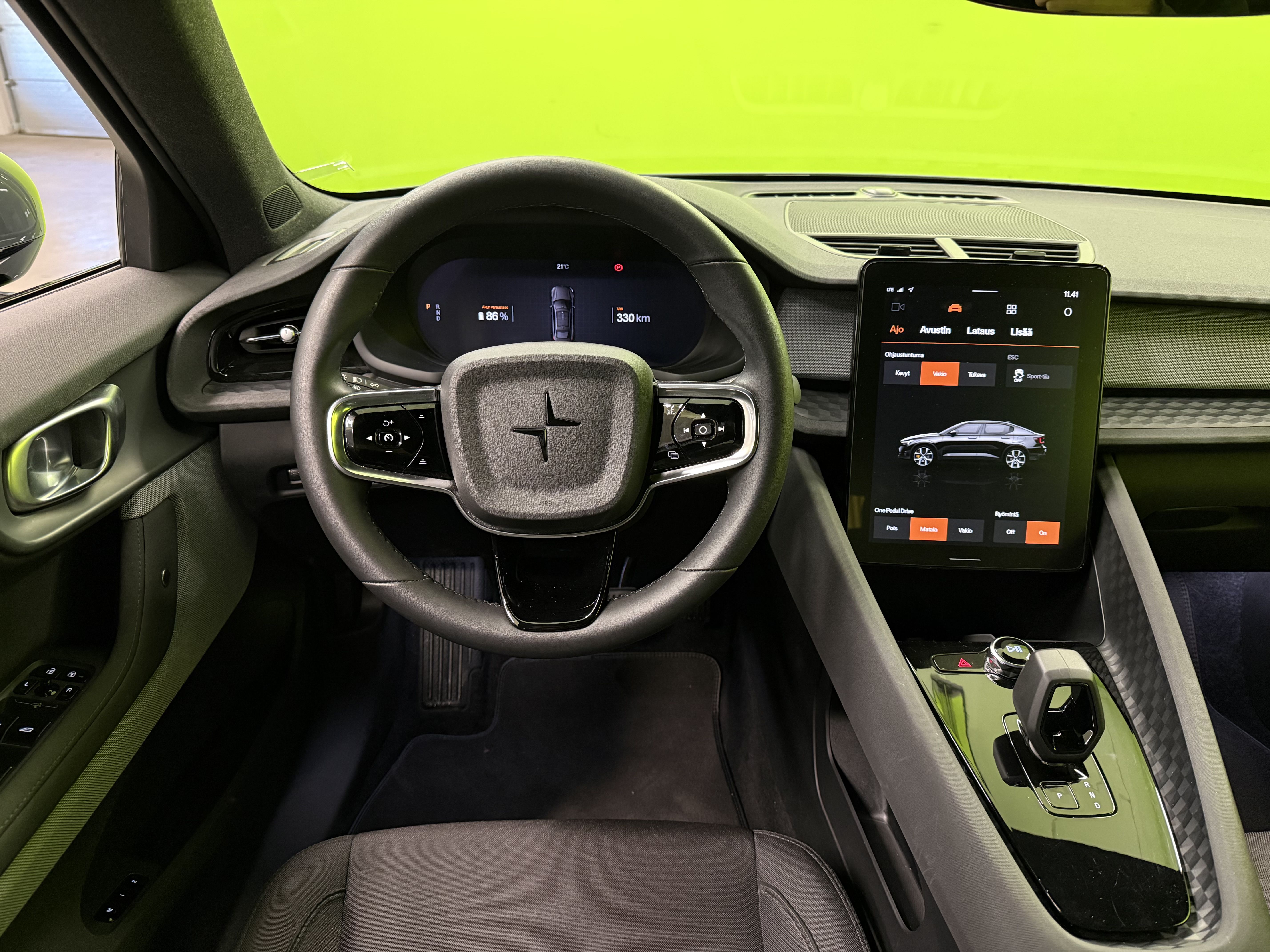 Polestar 2 2023, photo 7/22
