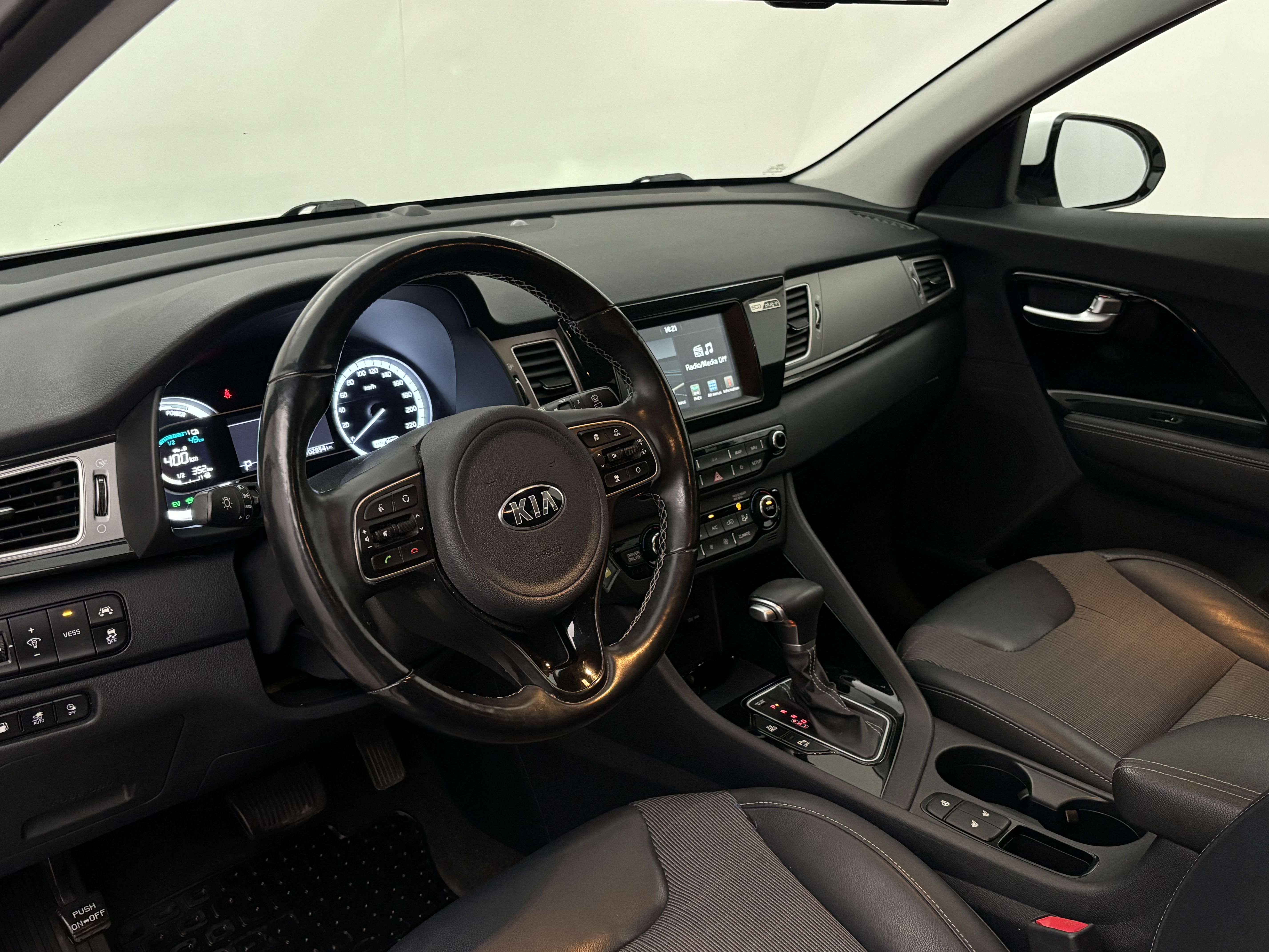 Kia Niro Plug-in Hybrid 1,6 GDI EX DCT 2019, photo 7/20