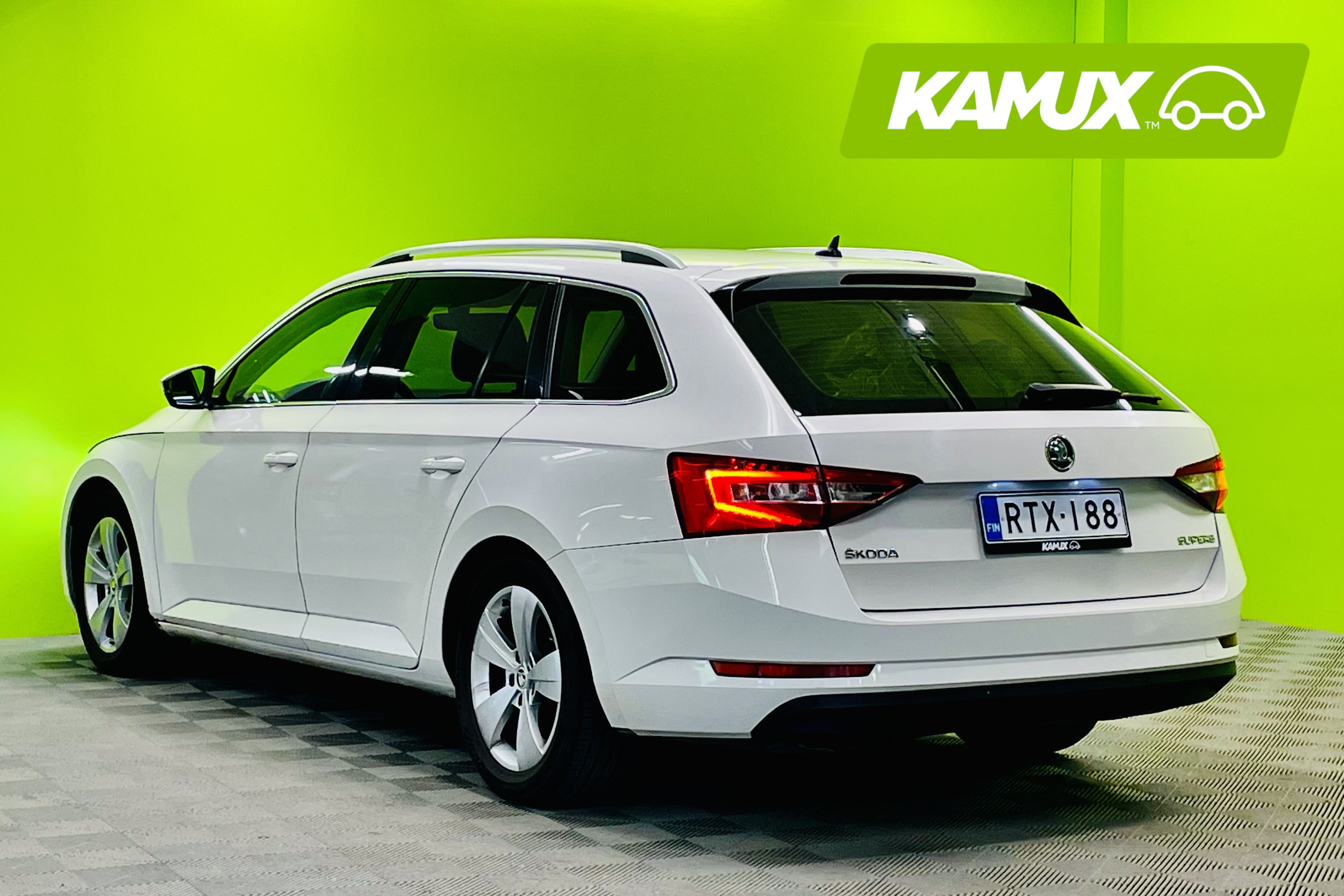 Skoda Superb 2019, kuva 4/26