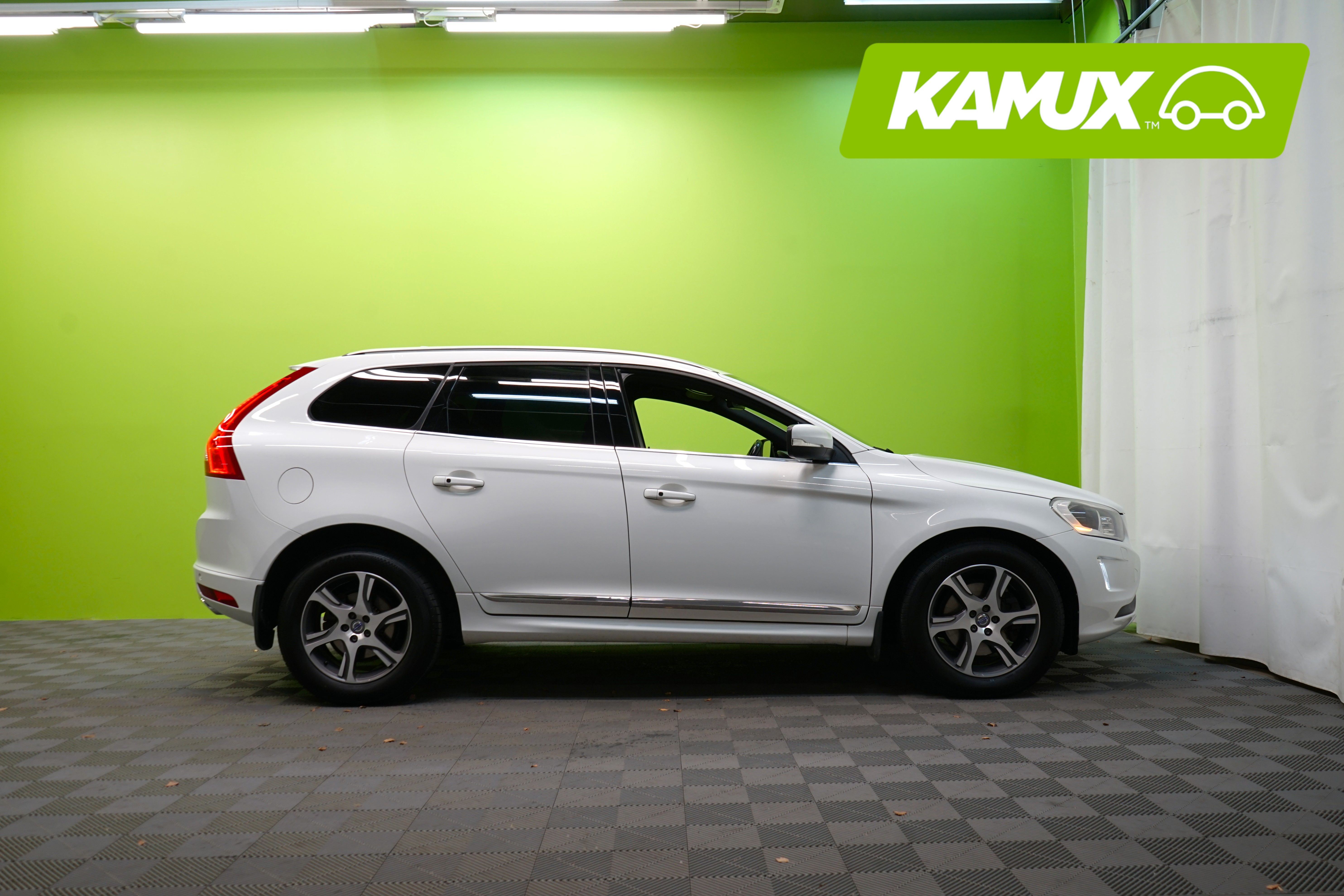 Volvo XC60 D5 AWD Summum aut 2014, kuva 2/27