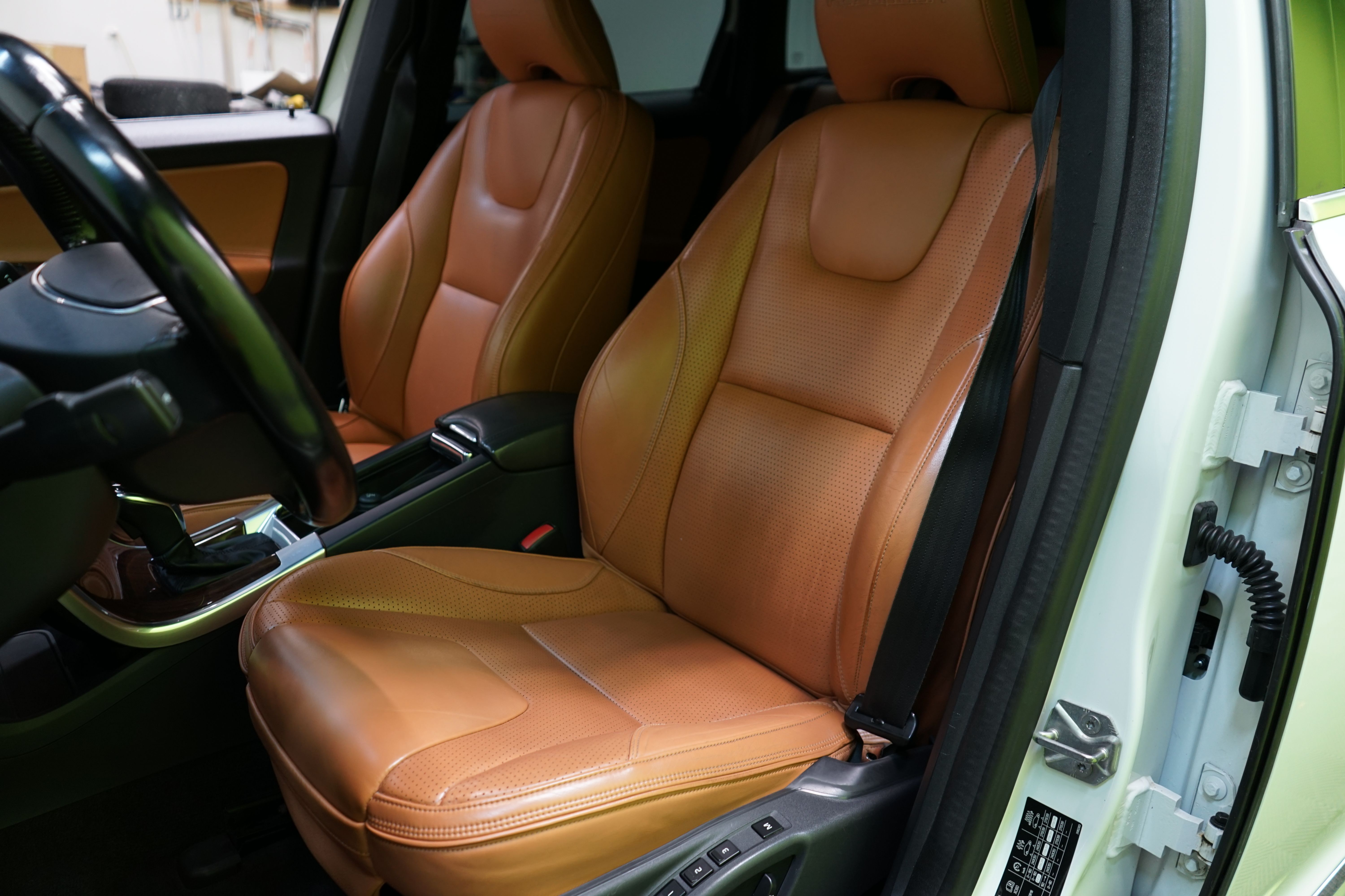 Volvo XC60 D5 AWD Summum aut 2014, kuva 7/27