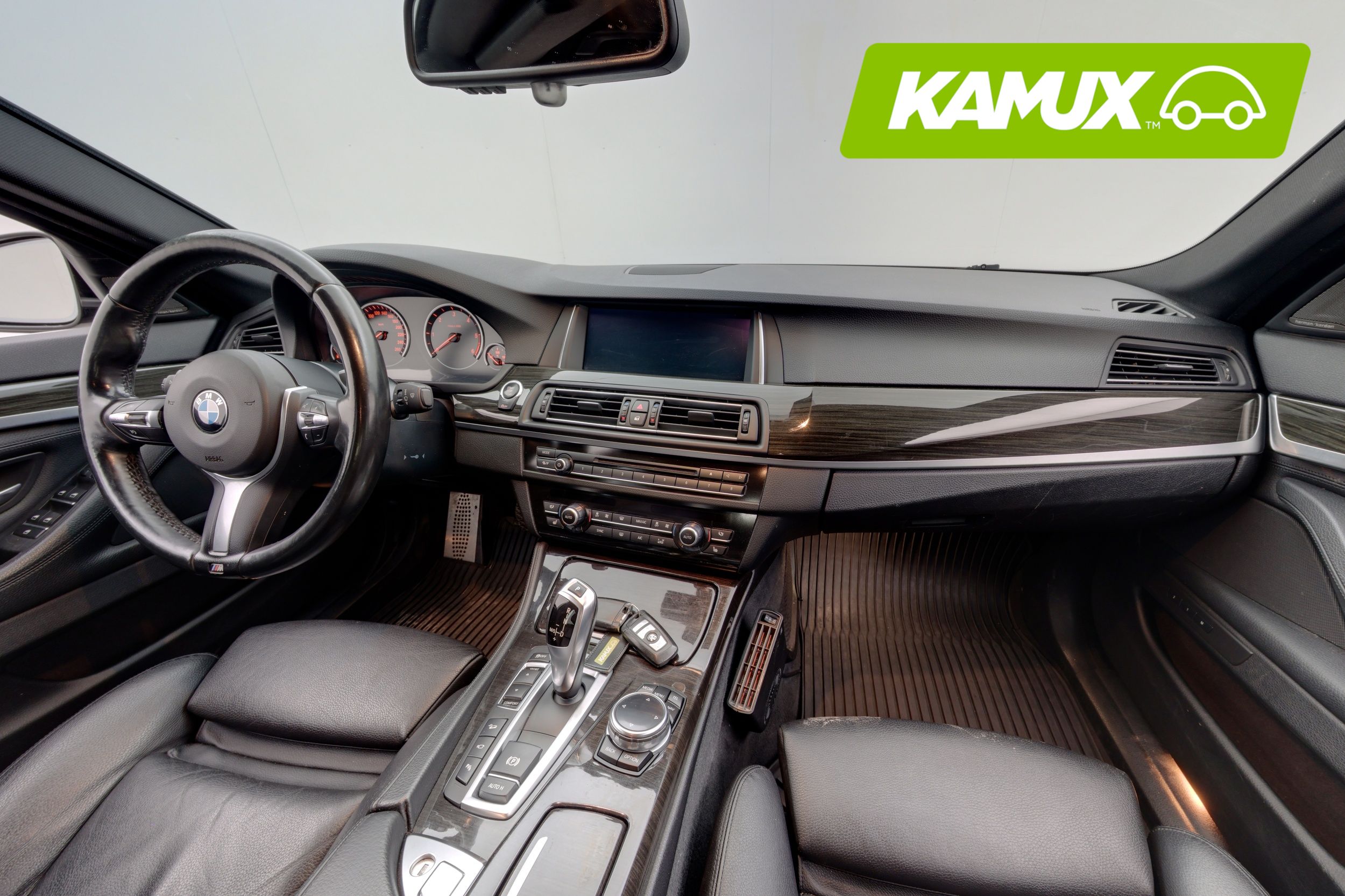 BMW 520 xDrive Touring M-Sport 2014, kuva 7/23