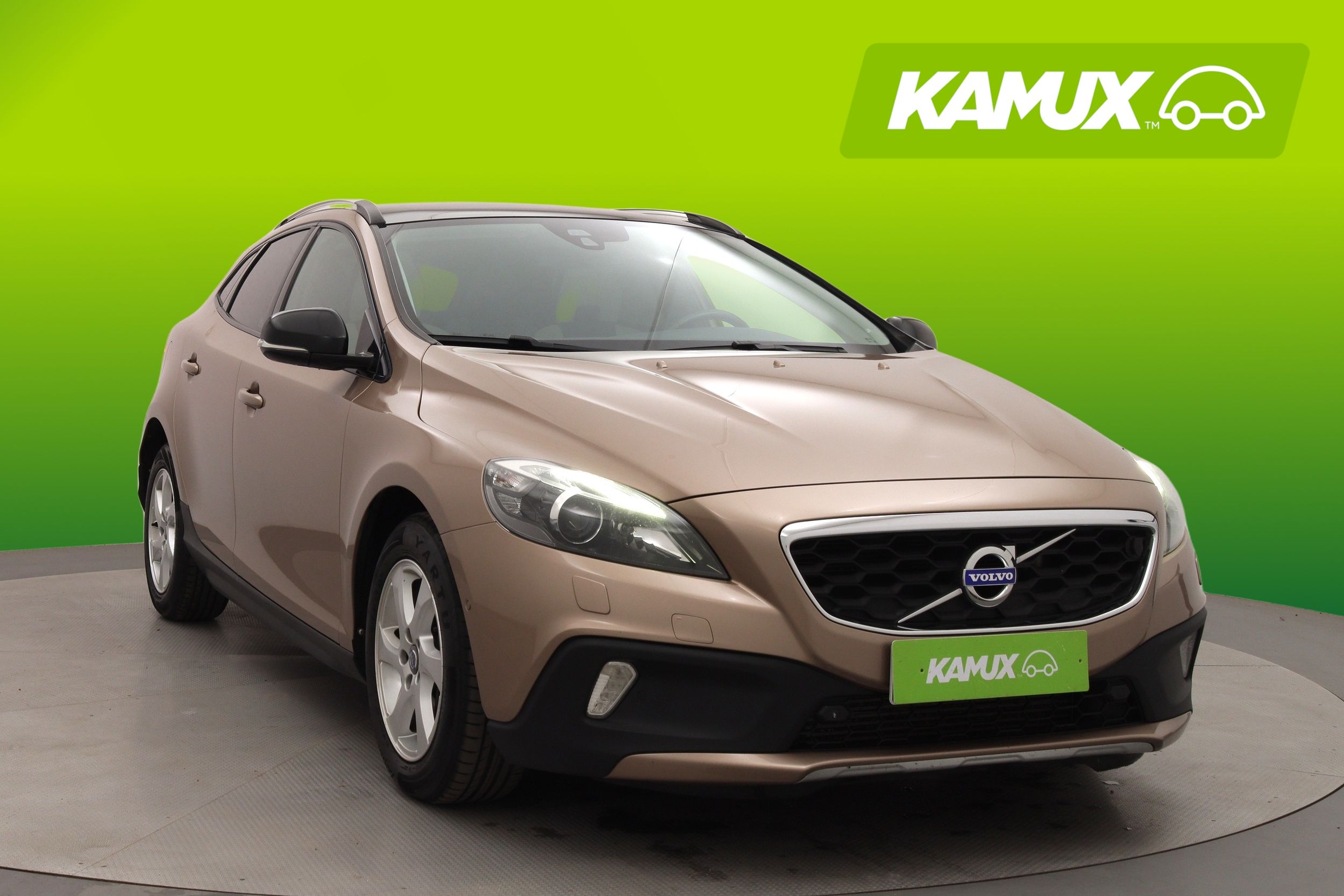 Volvo V40 Cross Country 2016, photo 6/28