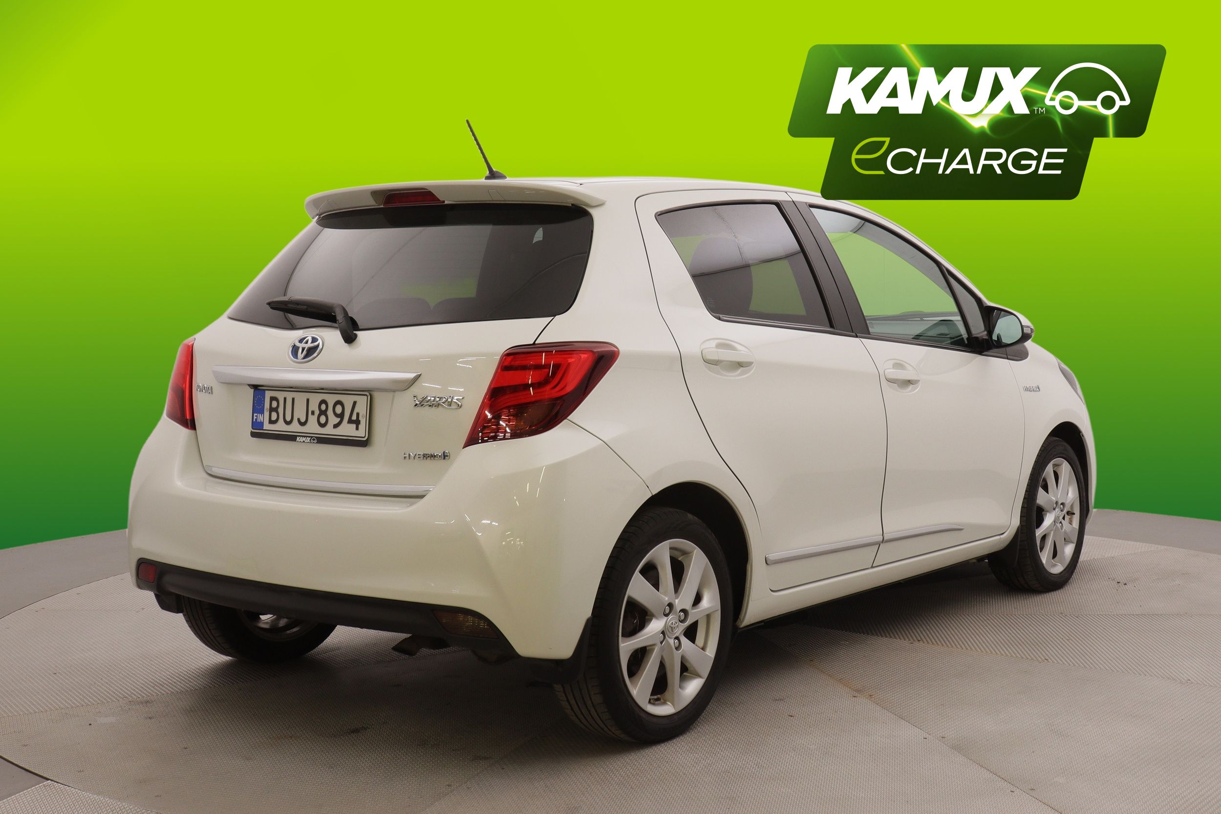 Toyota Yaris 1,5 Hybrid Style 2015, photo 3/18
