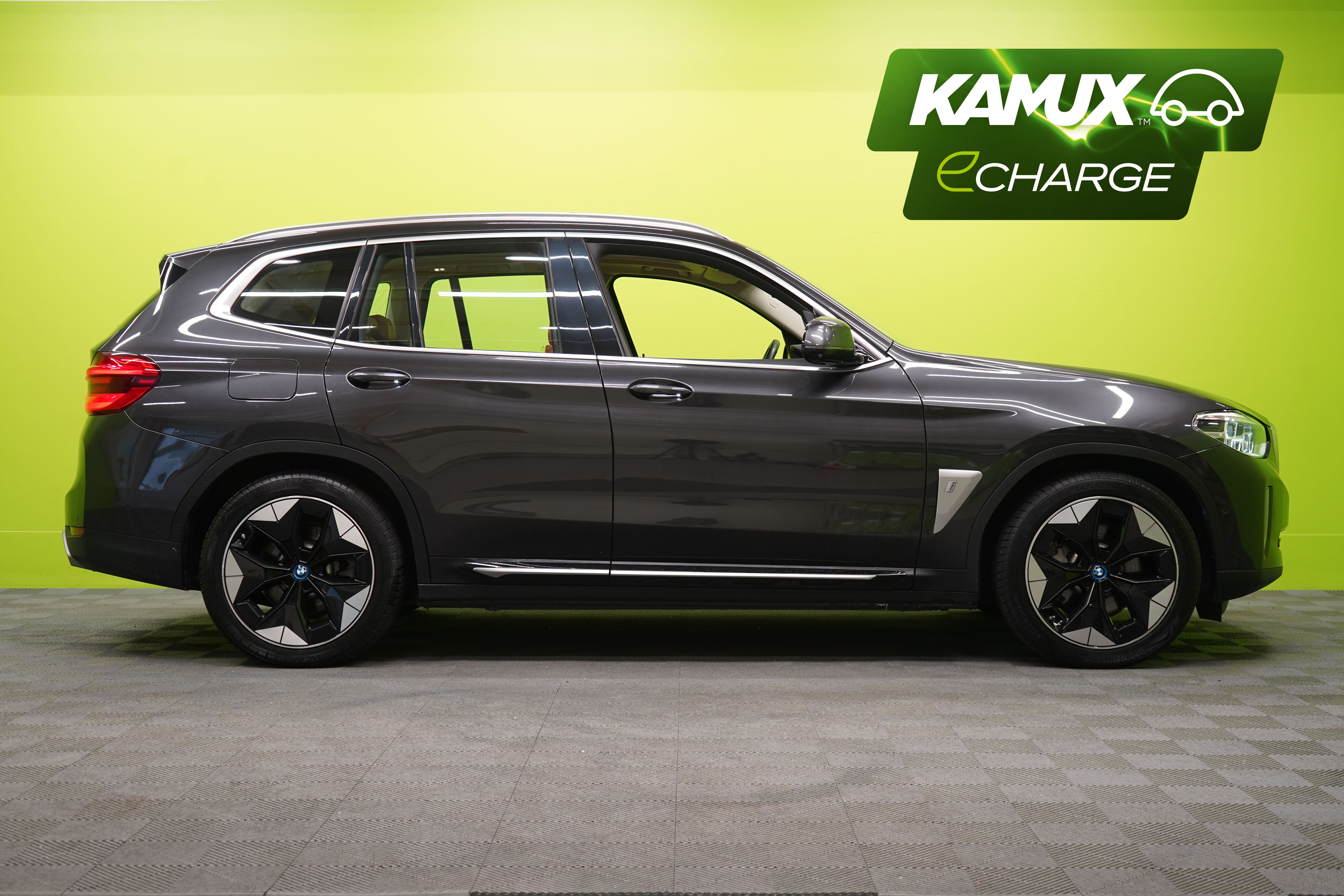 BMW iX3 G08 Charged Plus Impressive 2021, kuva 2/33
