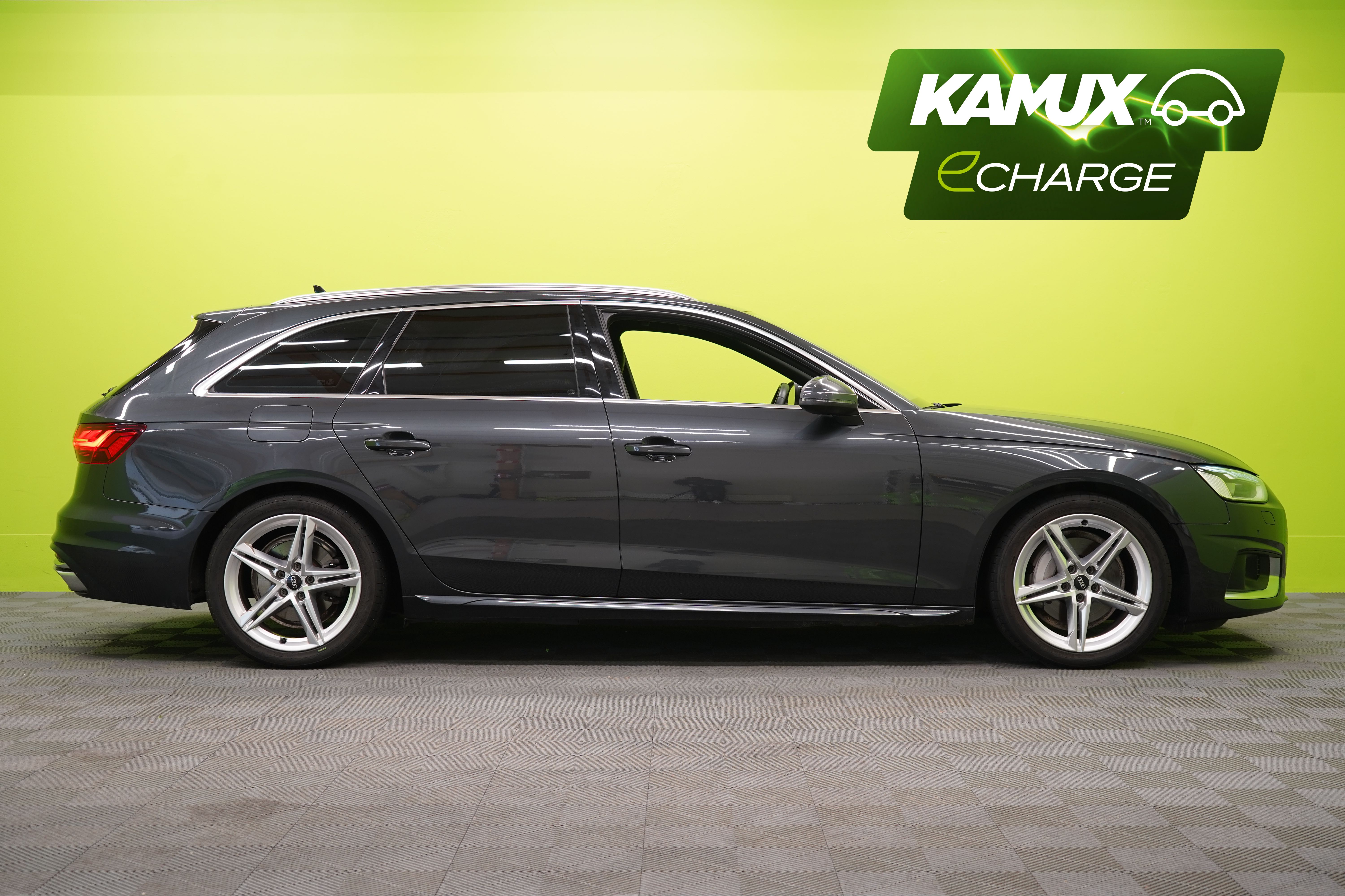 Audi A4 2023, kuva 2/30