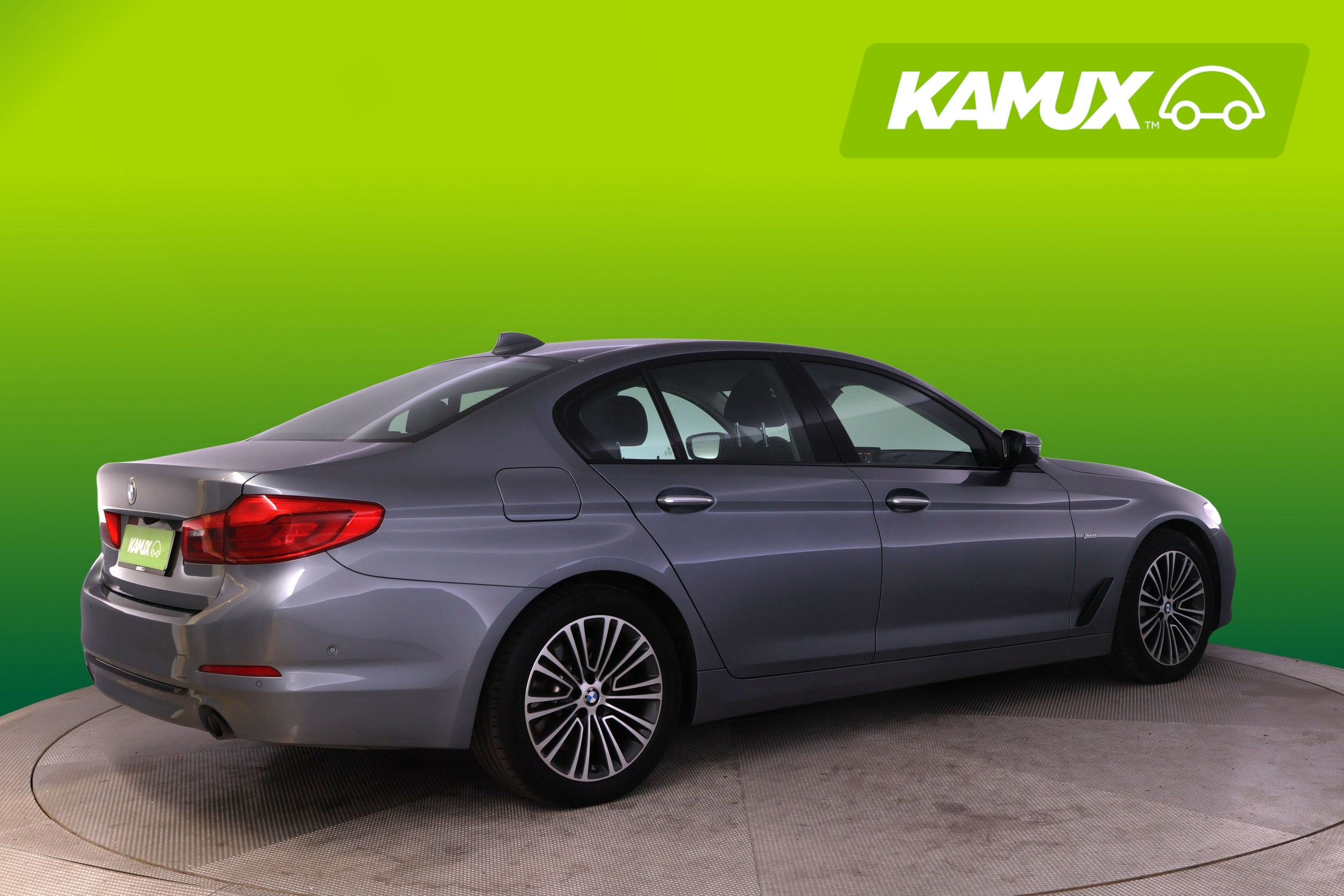 BMW 530 2017, bild 2/24
