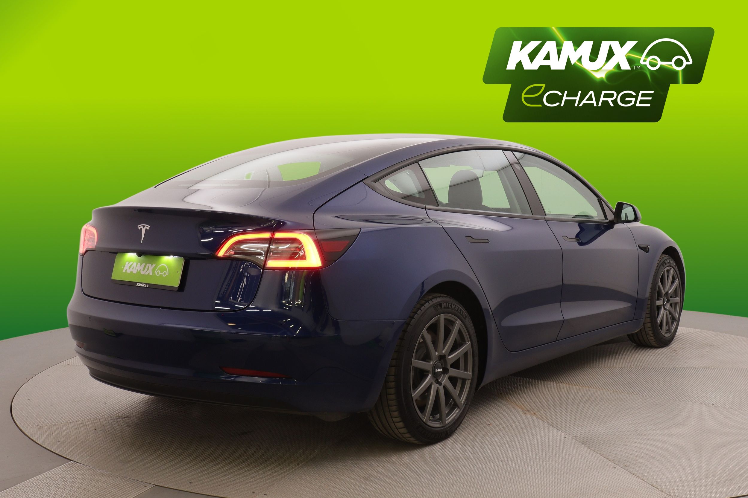 Tesla Model 3 Standard Range Plus 2021, photo 3/28