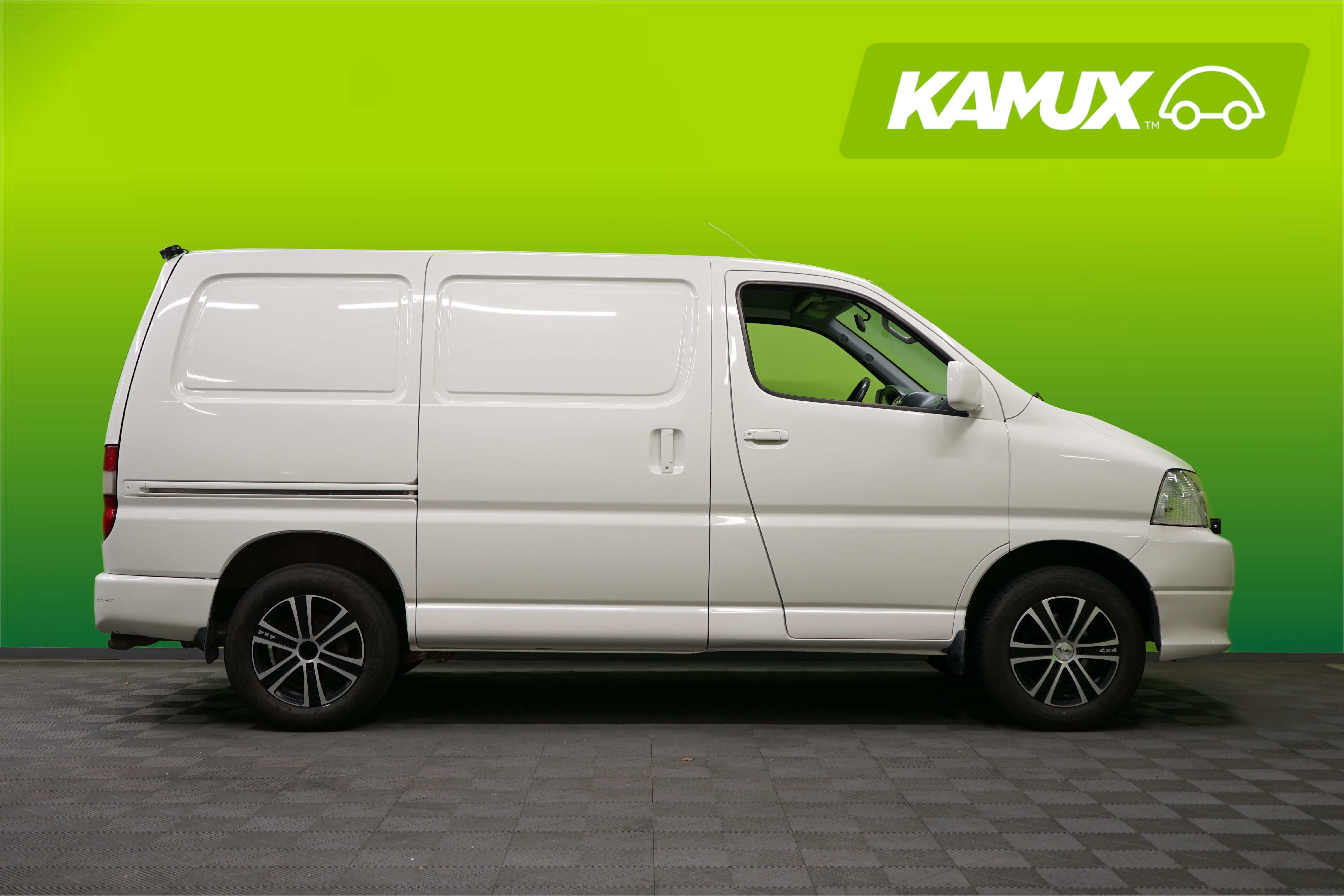 Toyota Hiace 2.5 D-4D 4X4 2007, photo 2/16